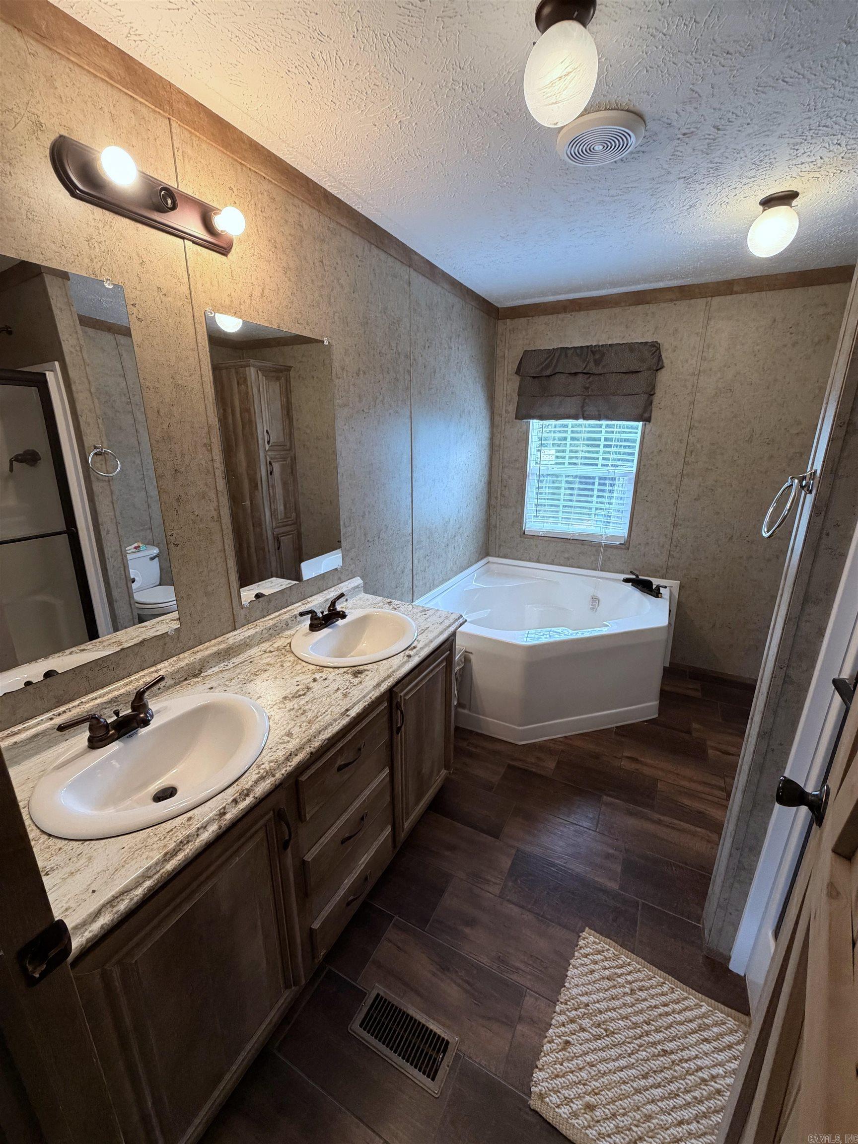 436 Hill Loop Property Photo 29