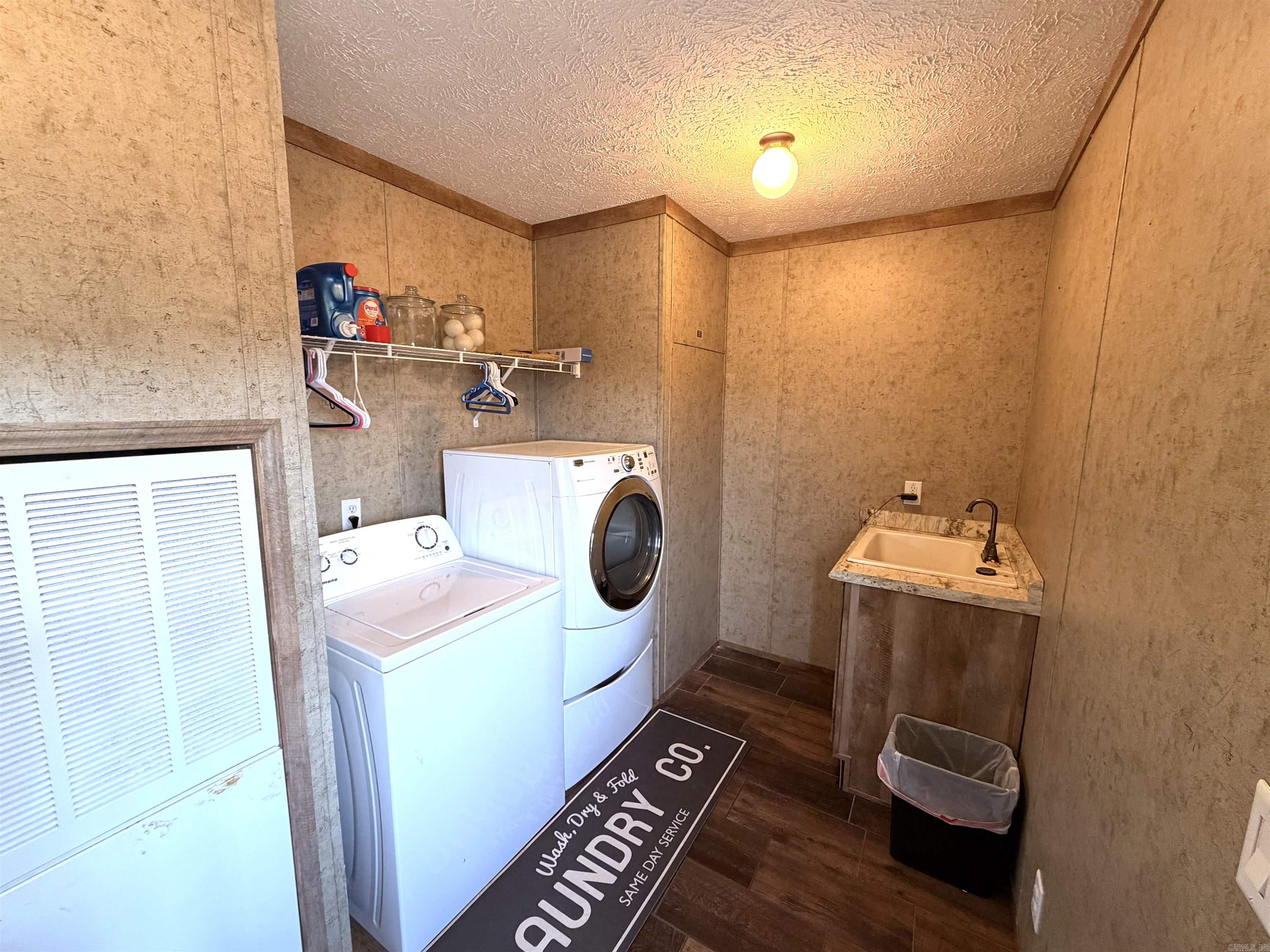436 Hill Loop Property Photo 35