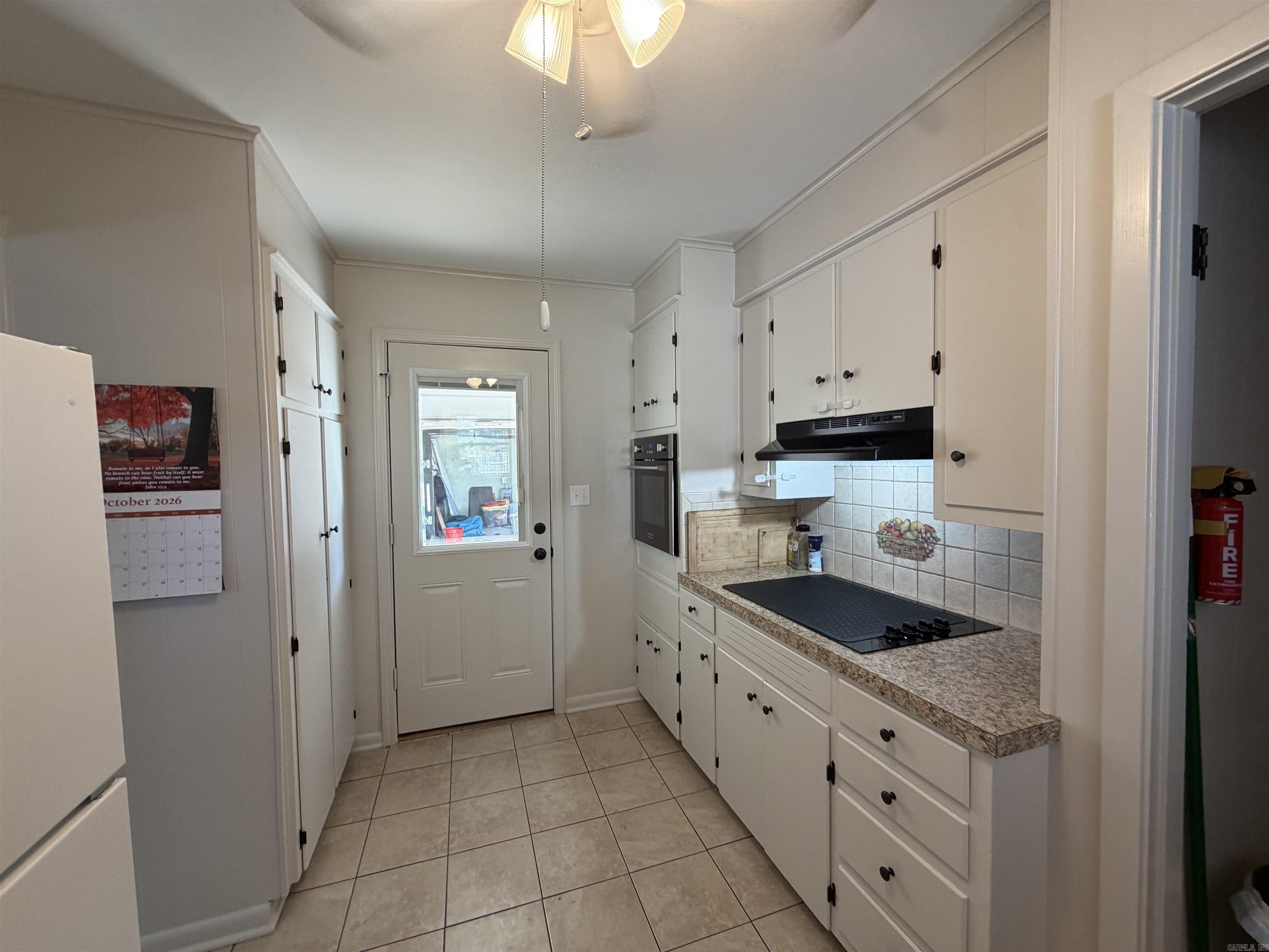 212 S Adcock Property Photo 3