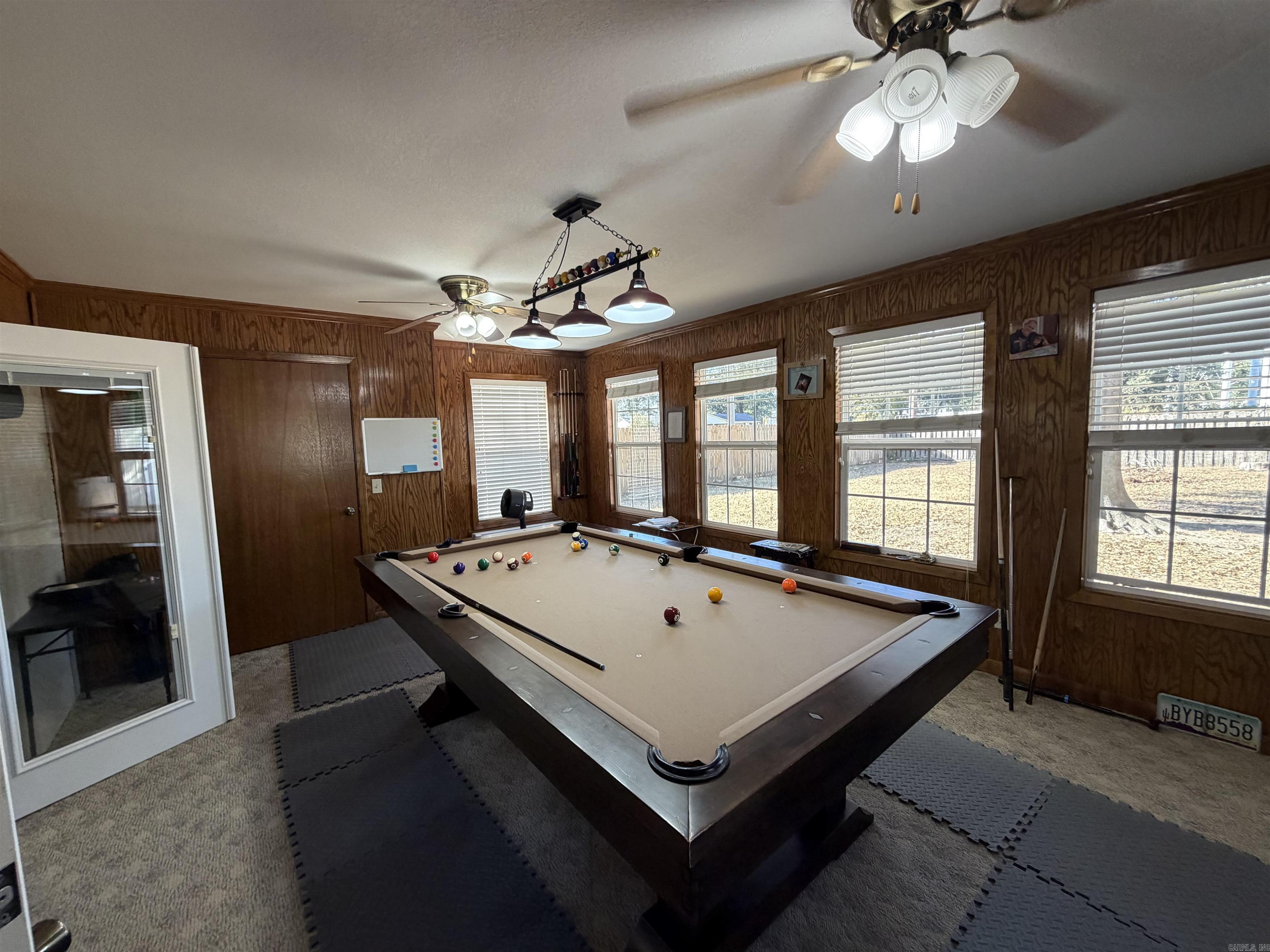 212 S Adcock Property Photo 12