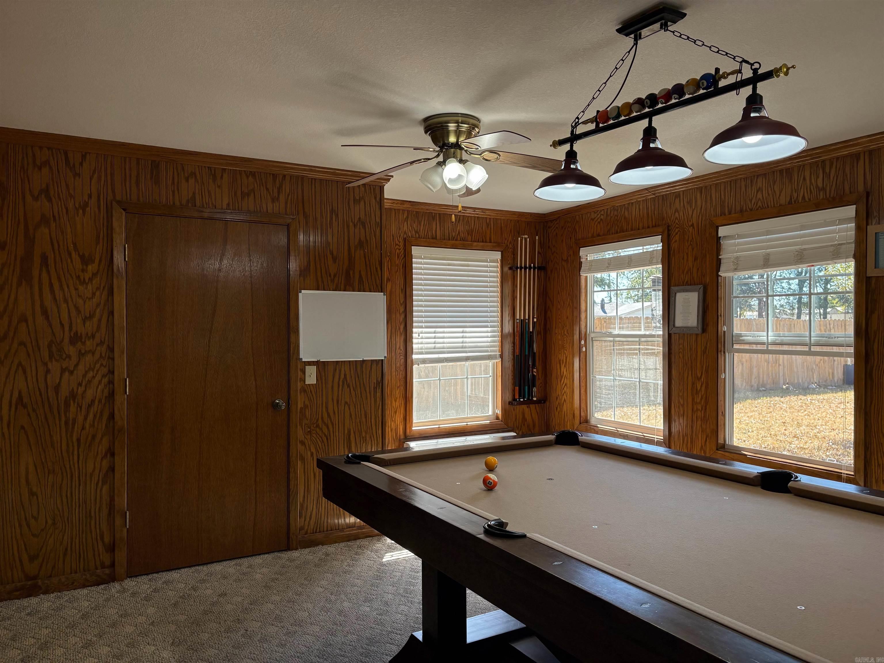 212 S Adcock Property Photo 13