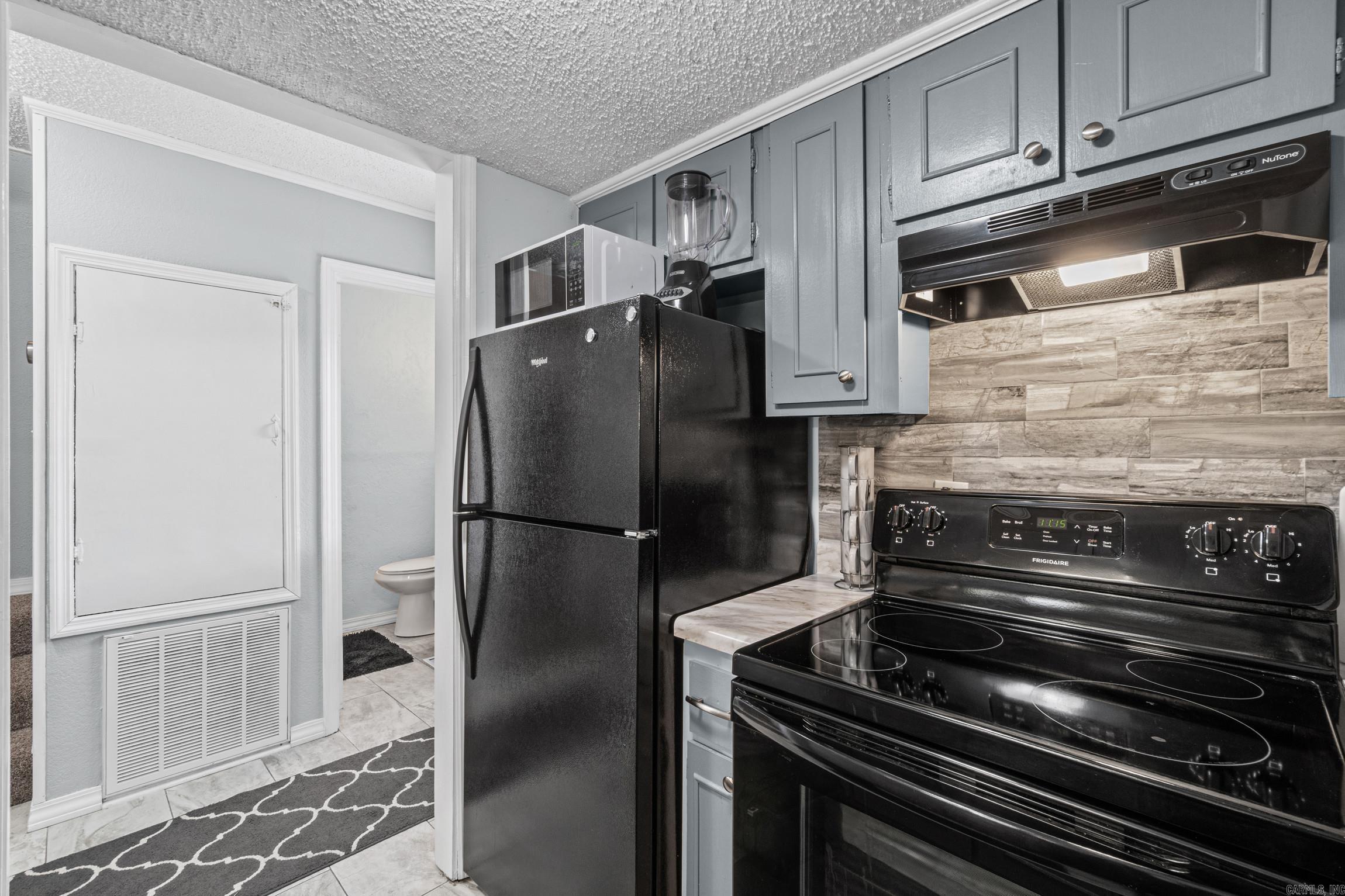 104 Chelsea Dr. #3 3 Property Photo 19