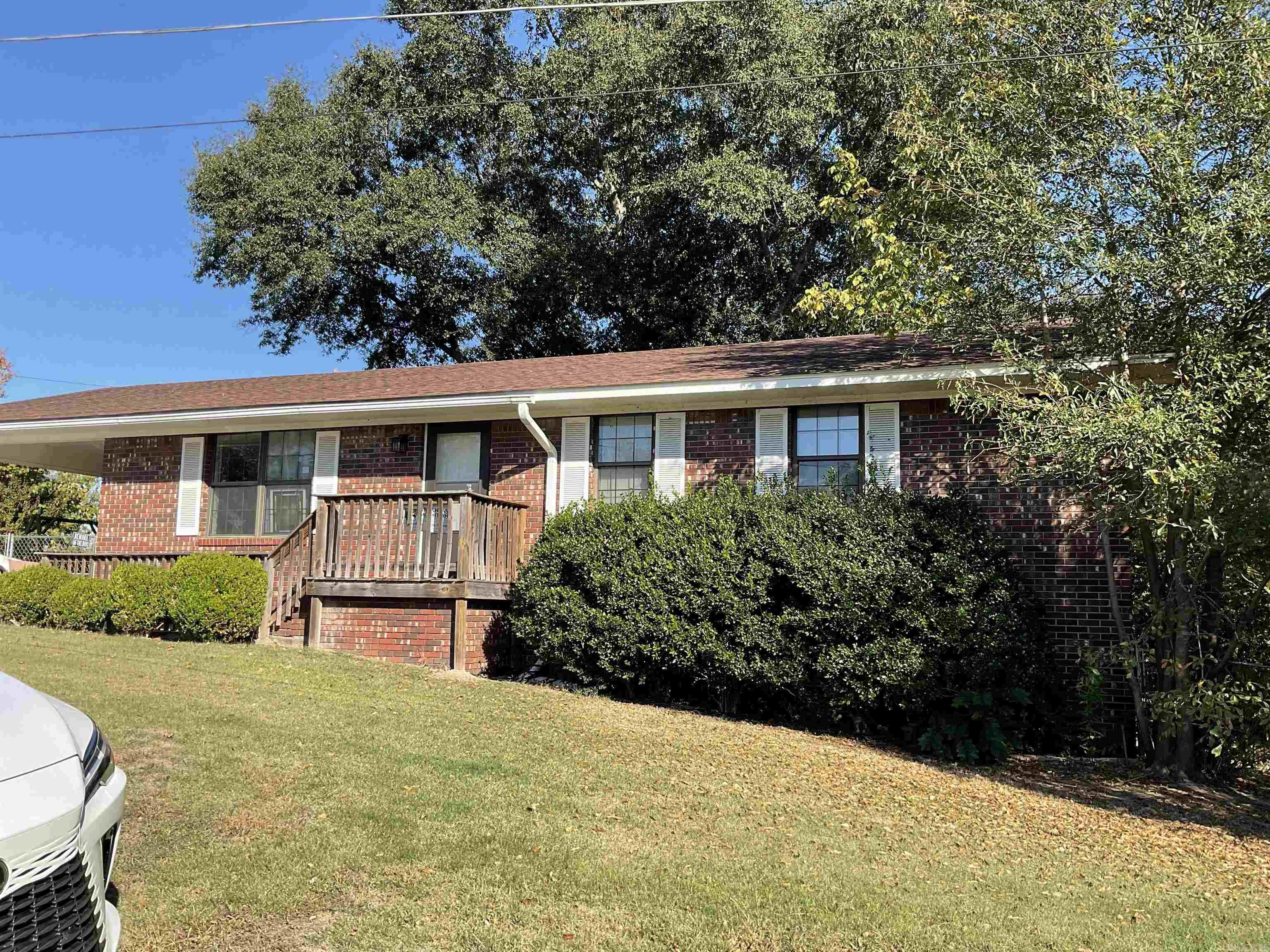 349 Hall Street Property Photo 1