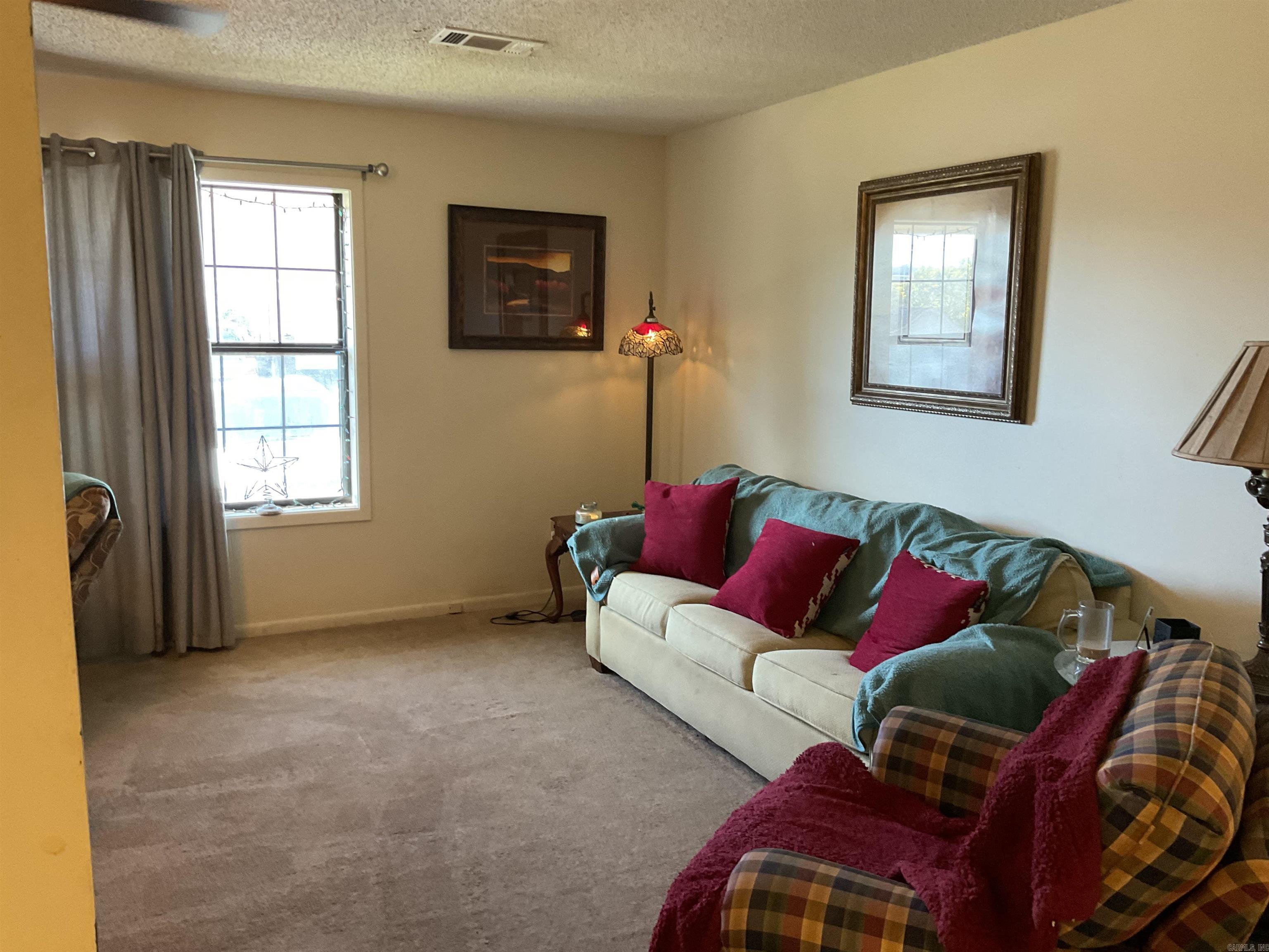 349 Hall Street Property Photo 4