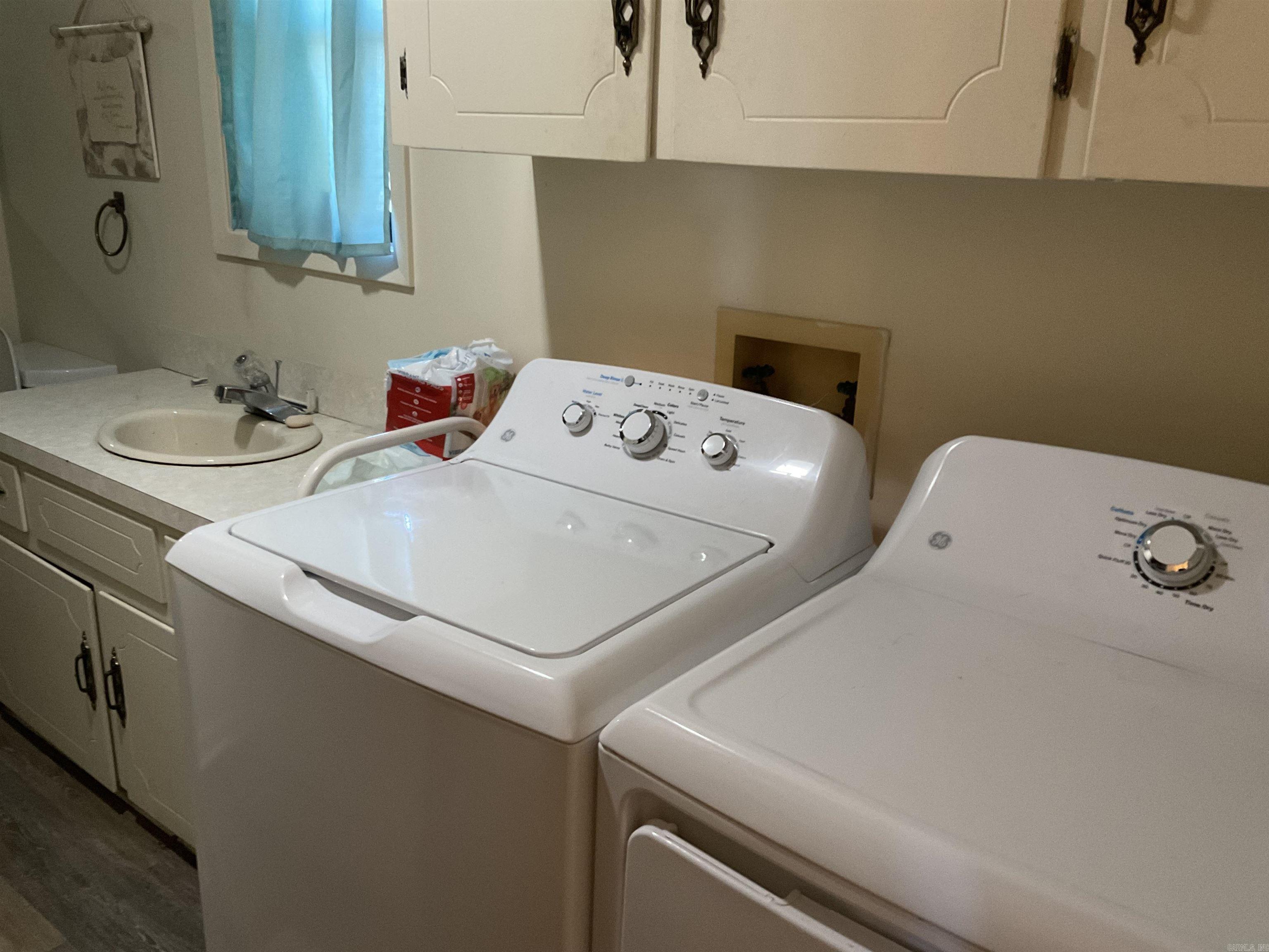 349 Hall Street Property Photo 16