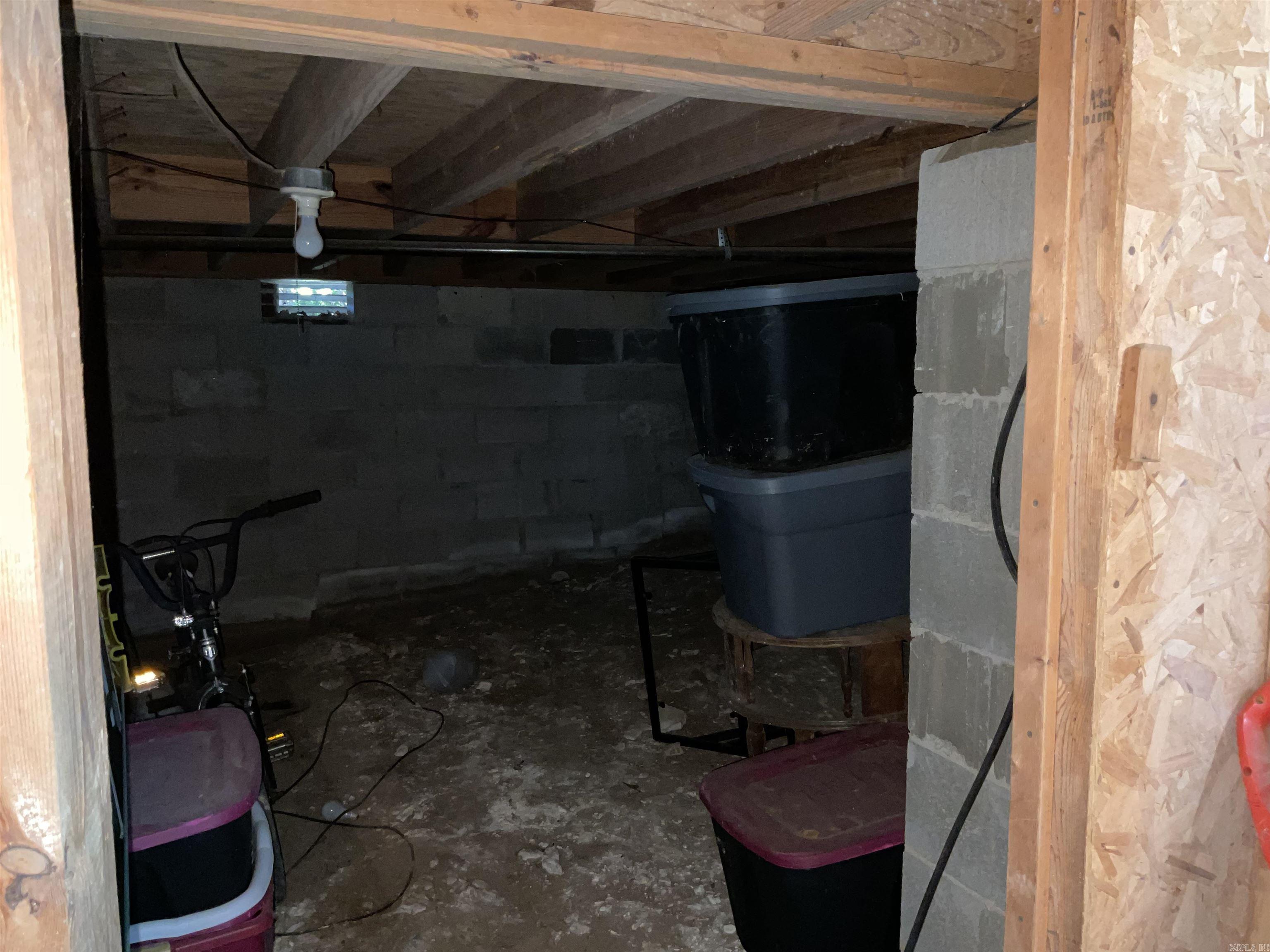 349 Hall Street Property Photo 19