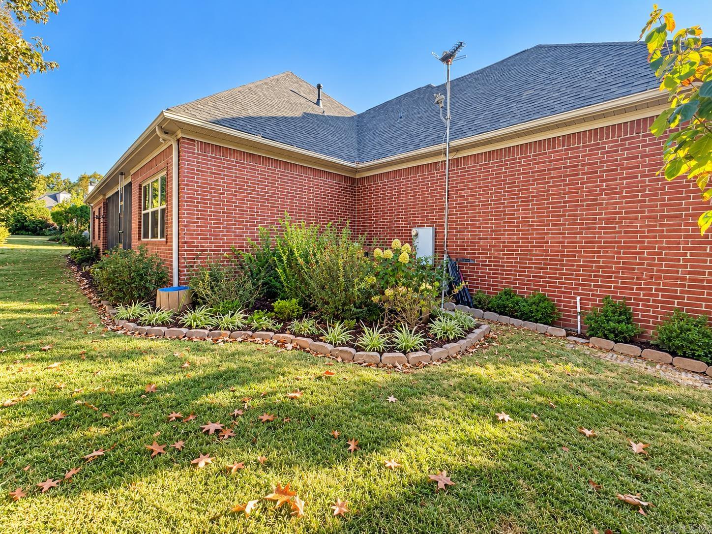 307 Cobblestone Drive Property Photo 8