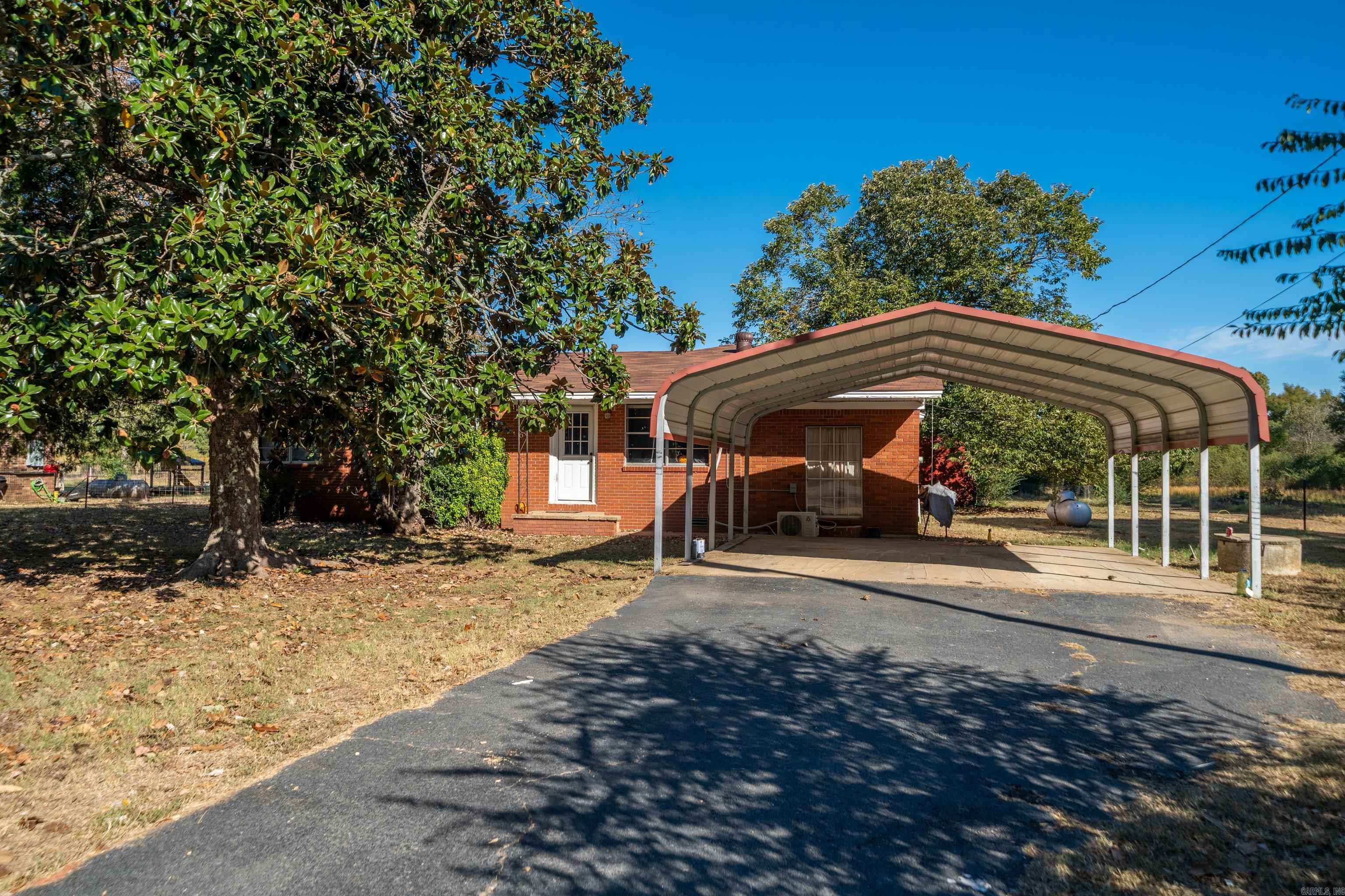 11580 222 Highway Property Photo 1