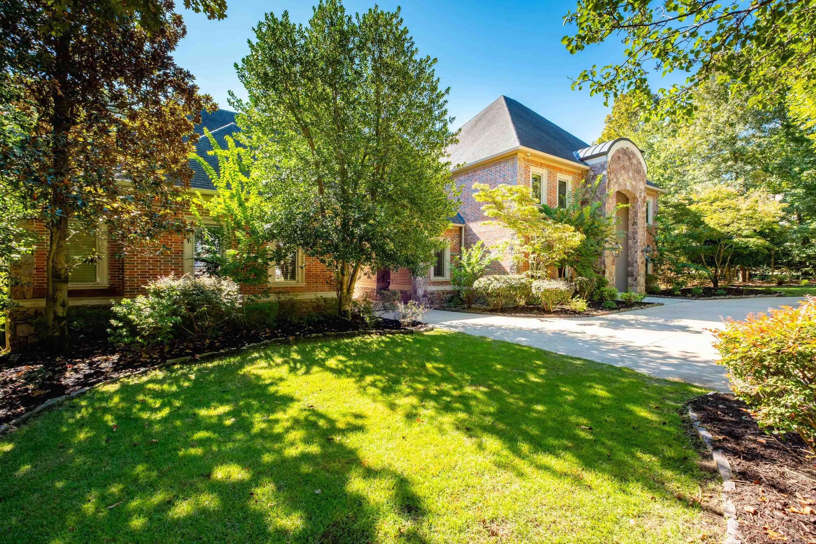 1 Lacelle Court Property Photo 3