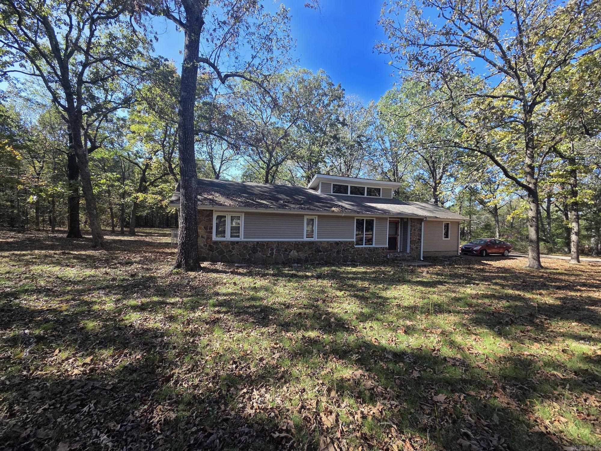 106 Woodland Drive Property Photo 1