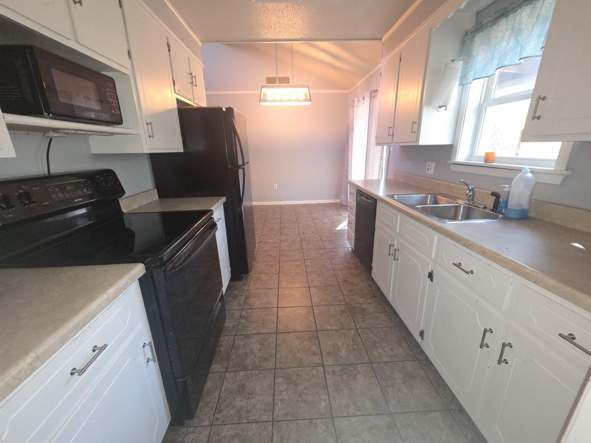 106 Woodland Drive Property Photo 10