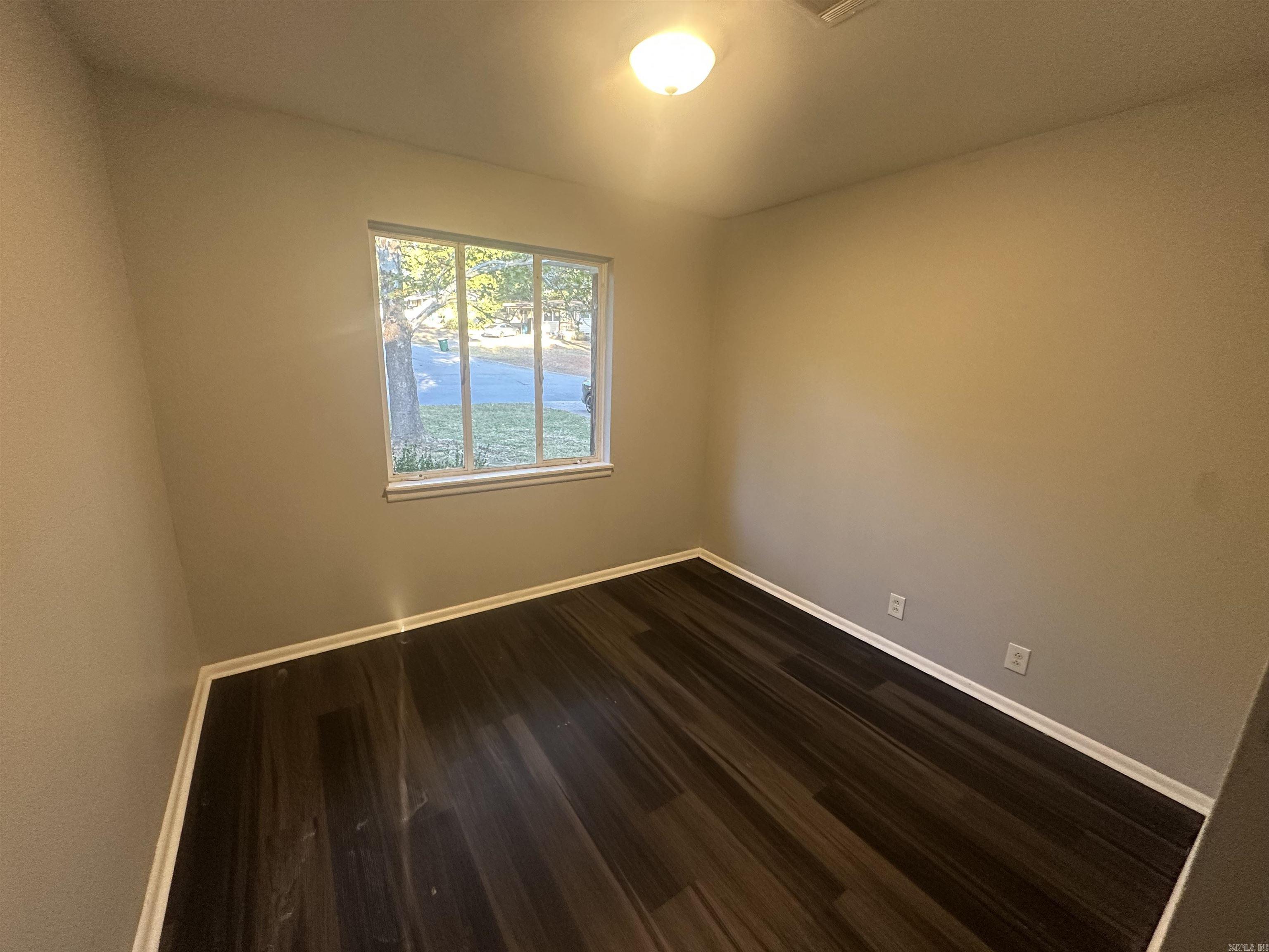 27 Fairmont Drive Property Photo 6