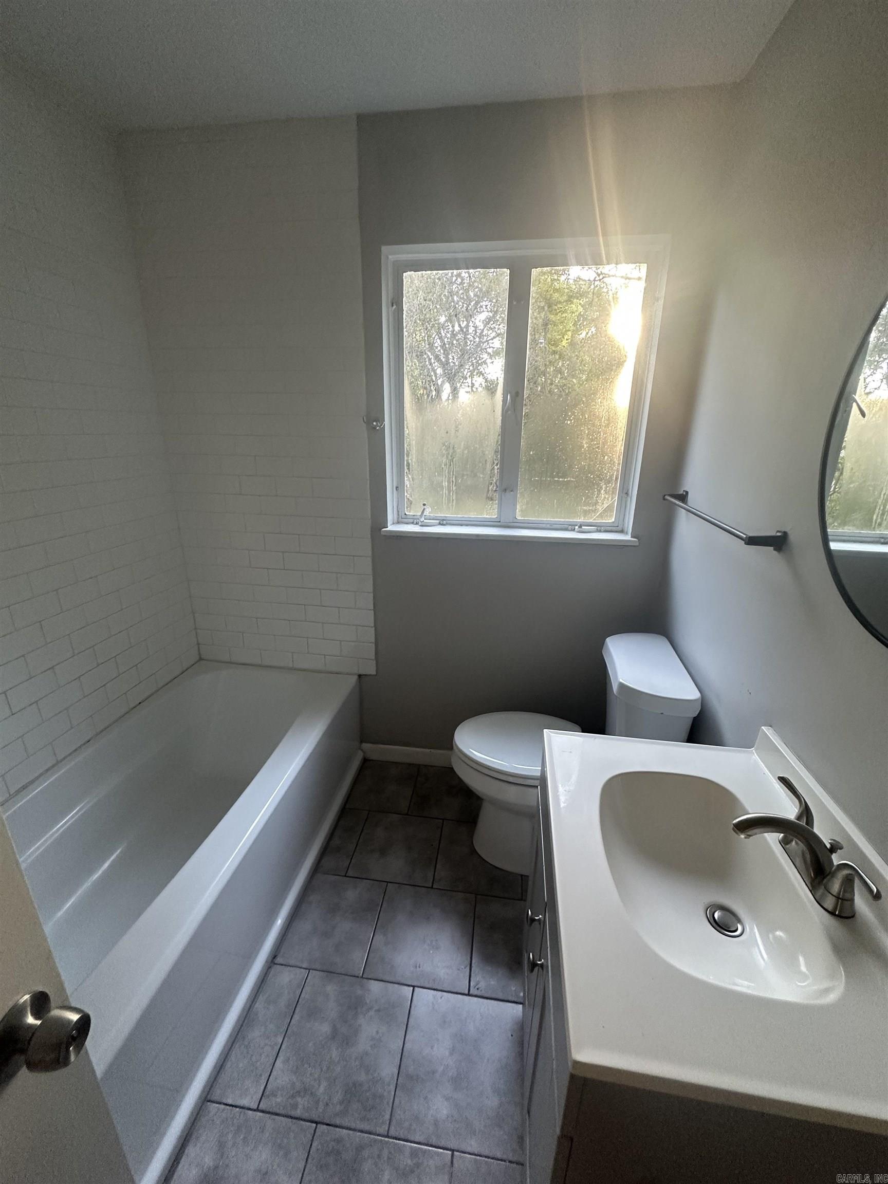 27 Fairmont Drive Property Photo 13