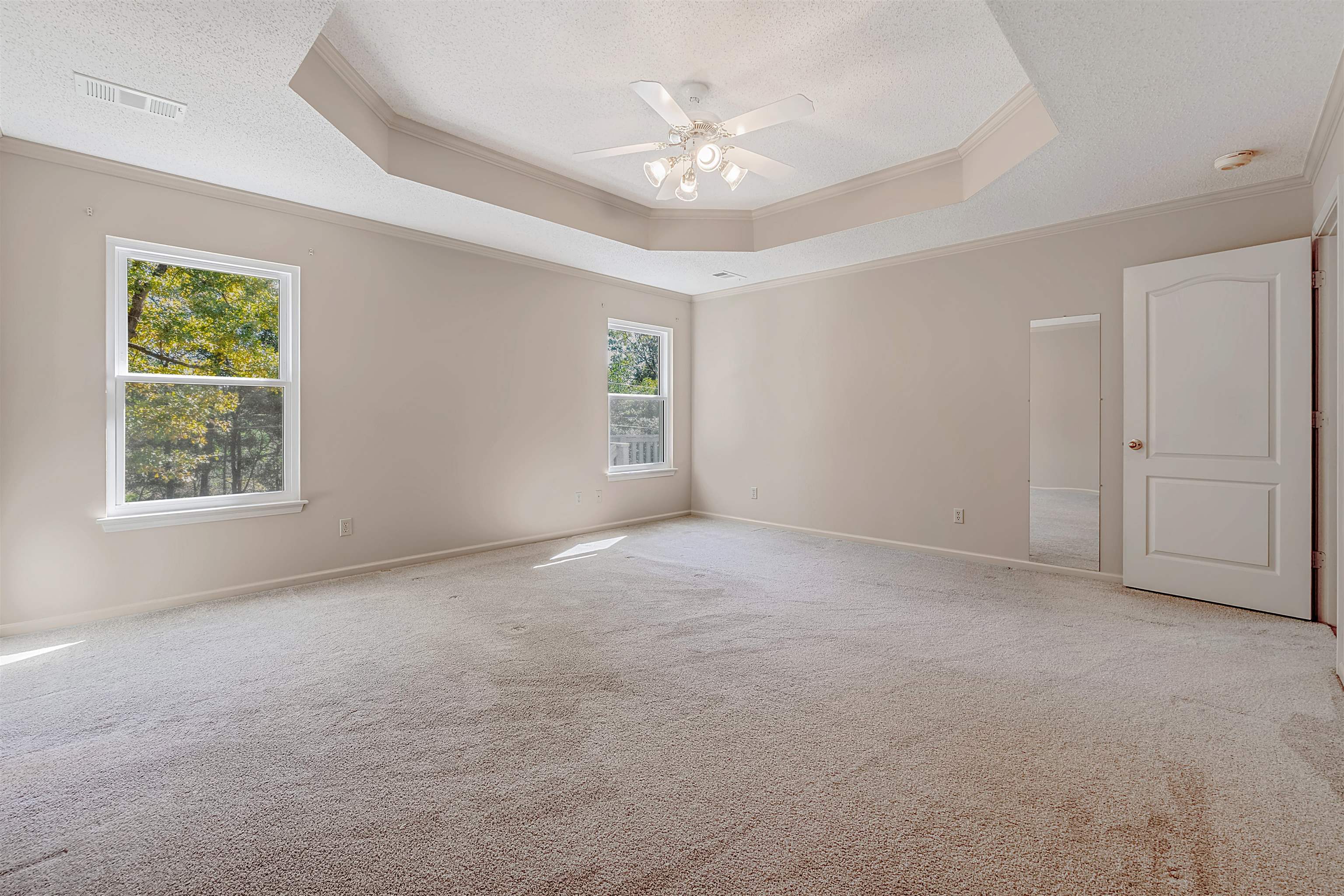 9 Oneida St Property Photo 17