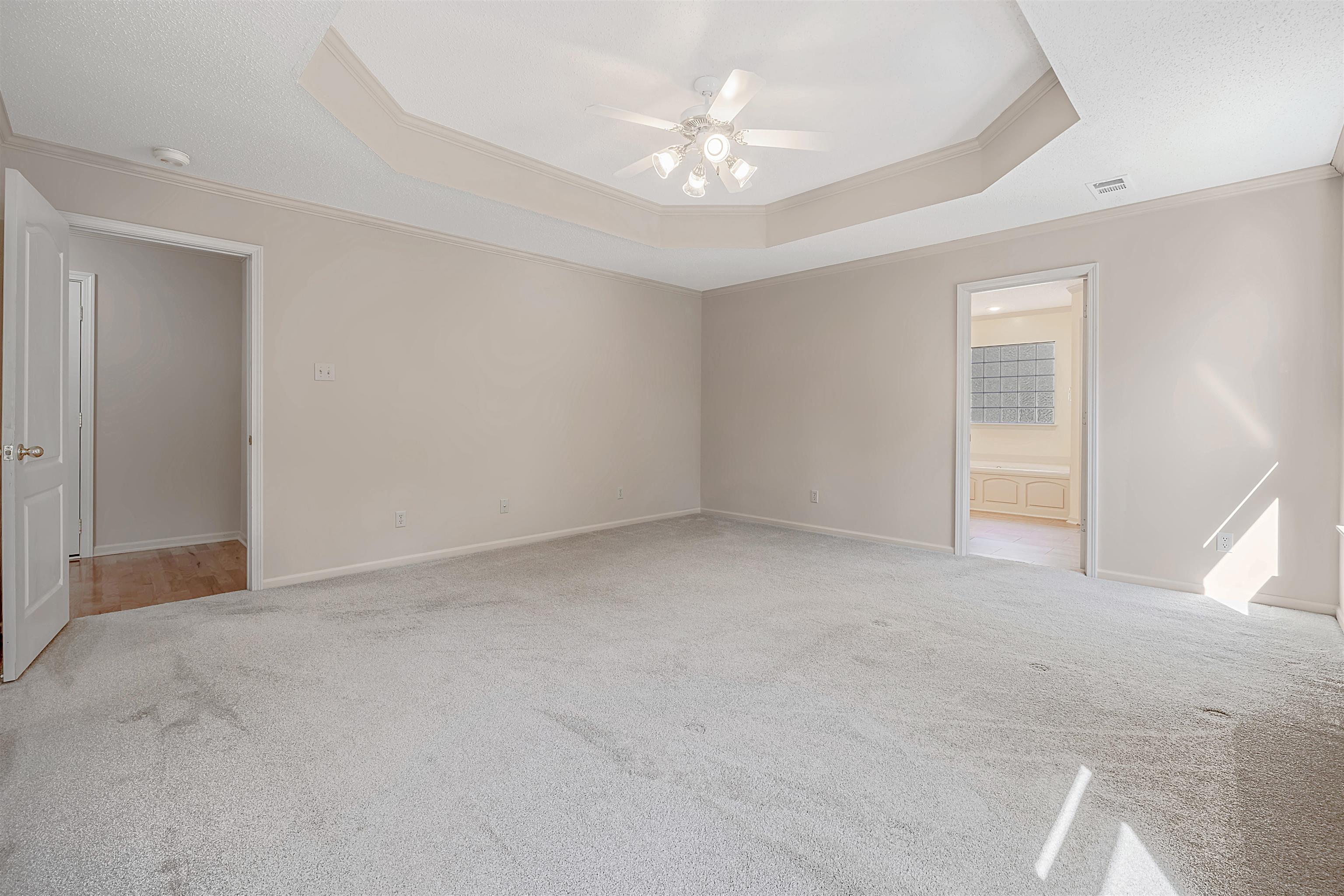 9 Oneida St Property Photo 20