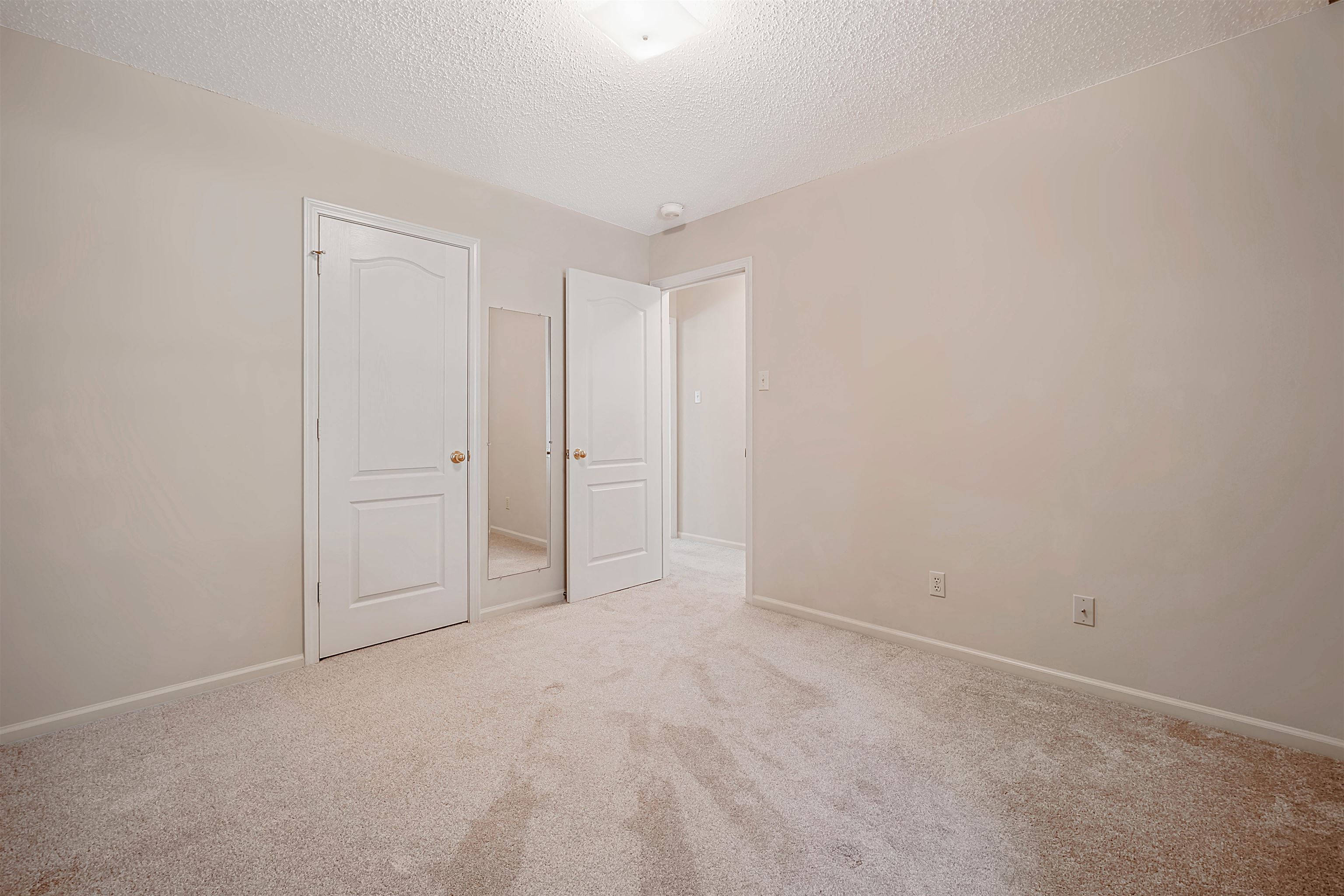9 Oneida St Property Photo 27