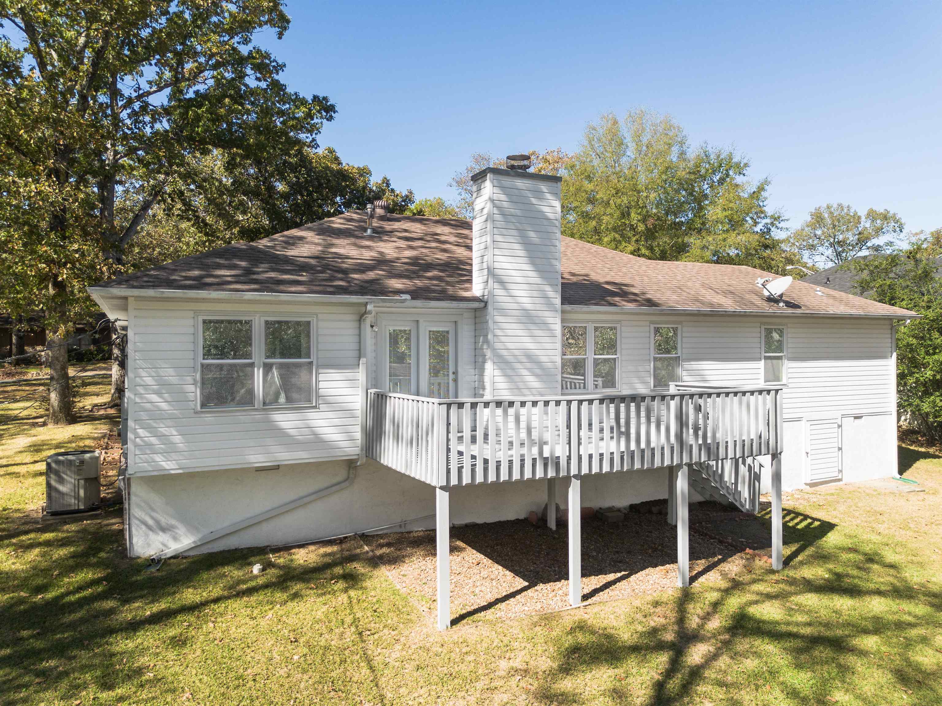 9 Oneida St Property Photo 37