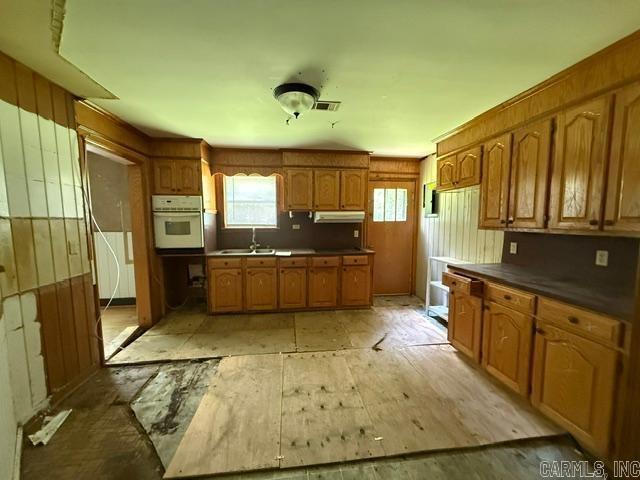 802 Maple Street Property Photo 9