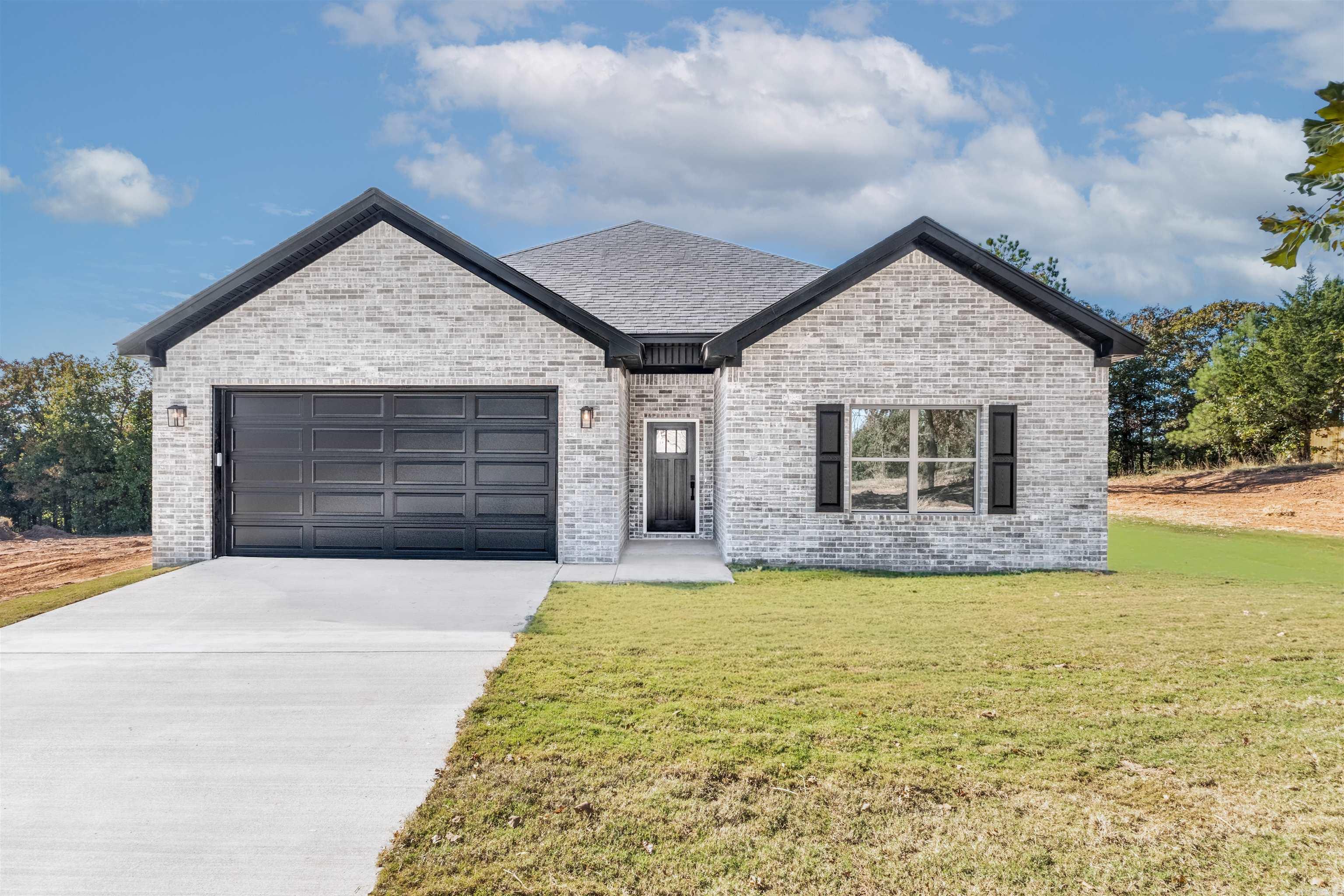 74 Summer Sky Dr. Property Photo 1