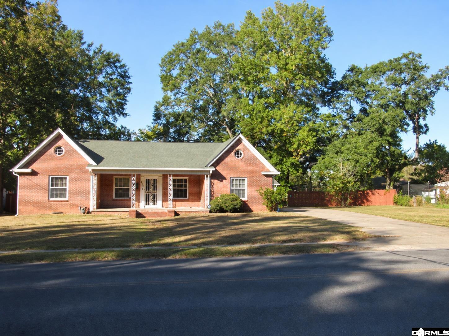 526 Pine Bluff Street Property Photo 1