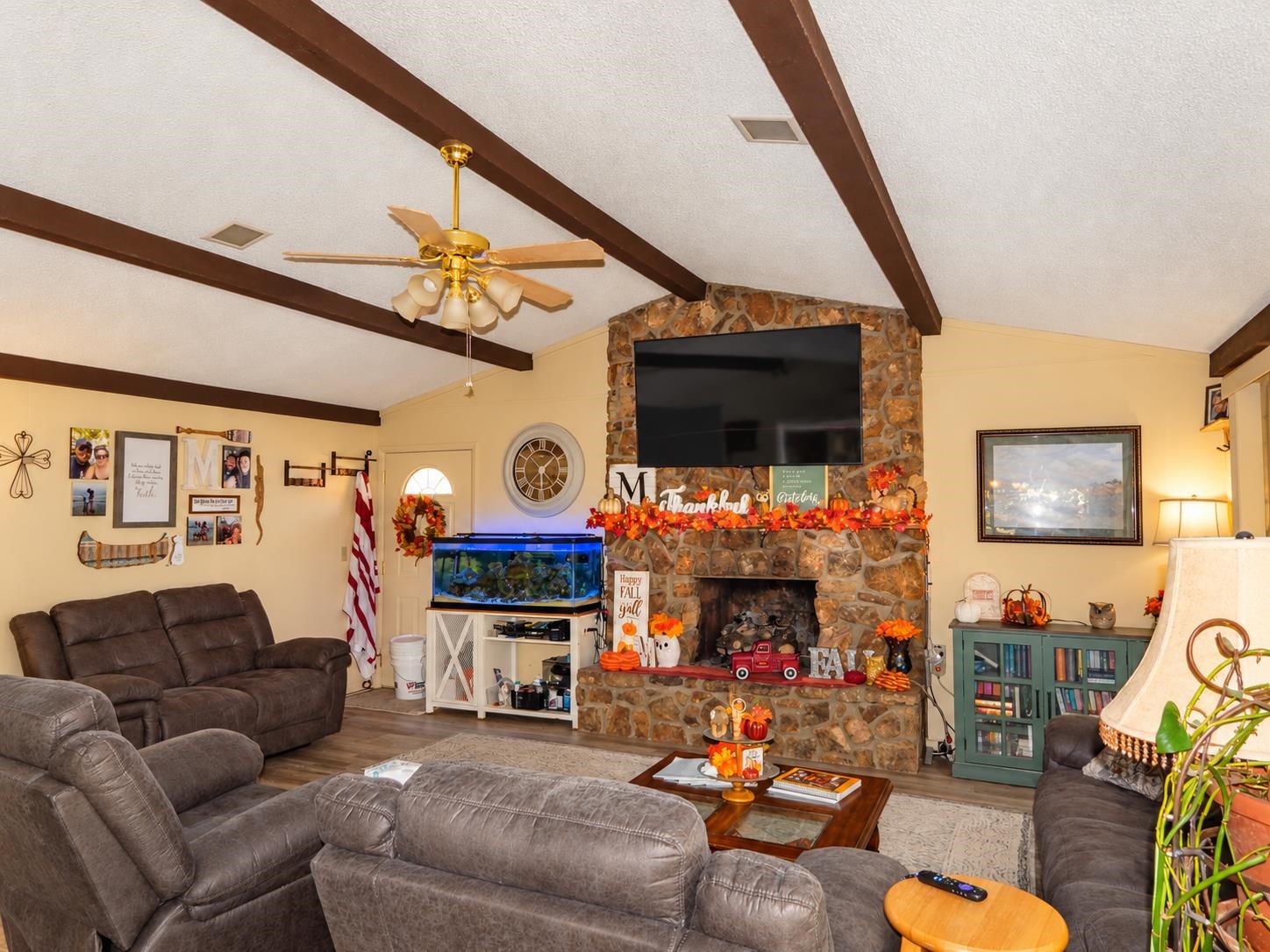 2501 Woodland Bluff Drive Property Photo 11