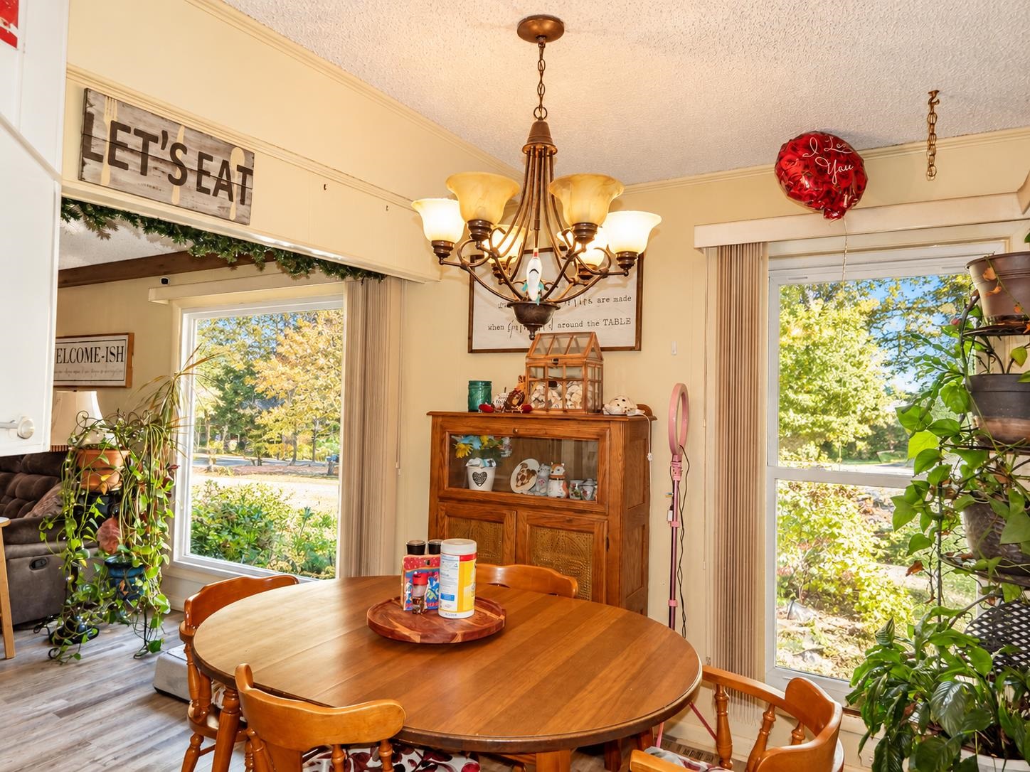 2501 Woodland Bluff Drive Property Photo 17