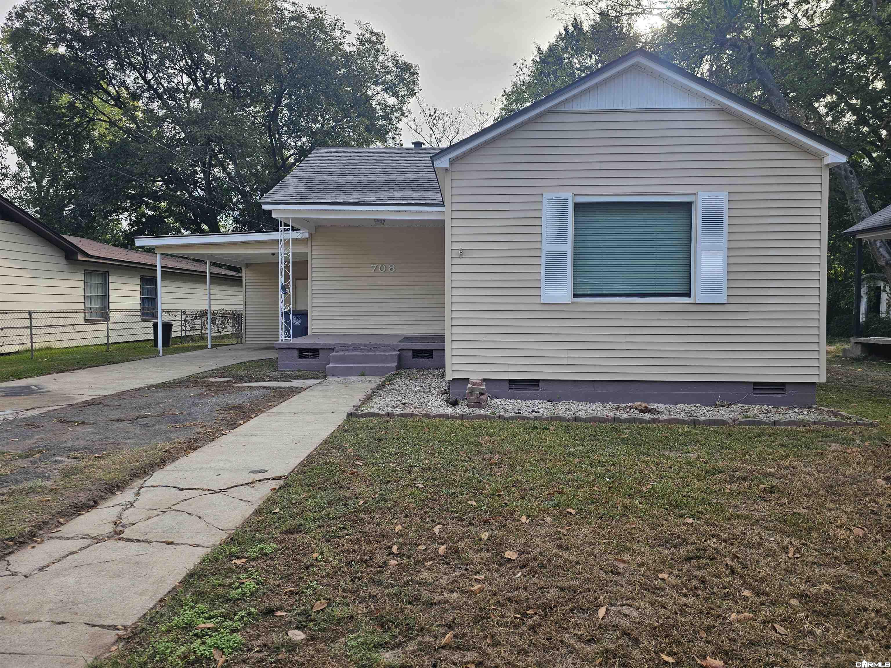 708 Blossom Street Property Photo 1