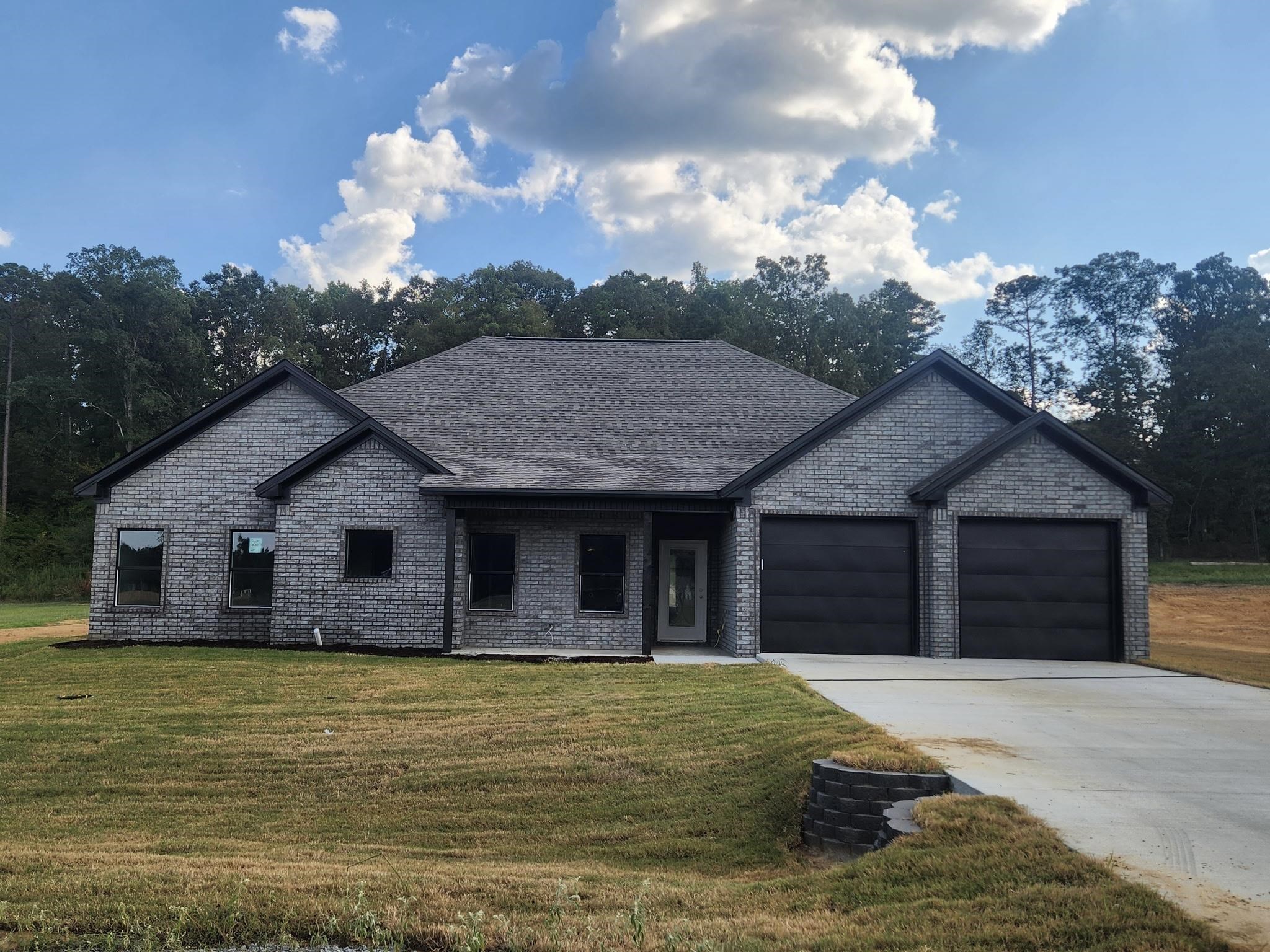 1136 Duke Drive Property Photo 1