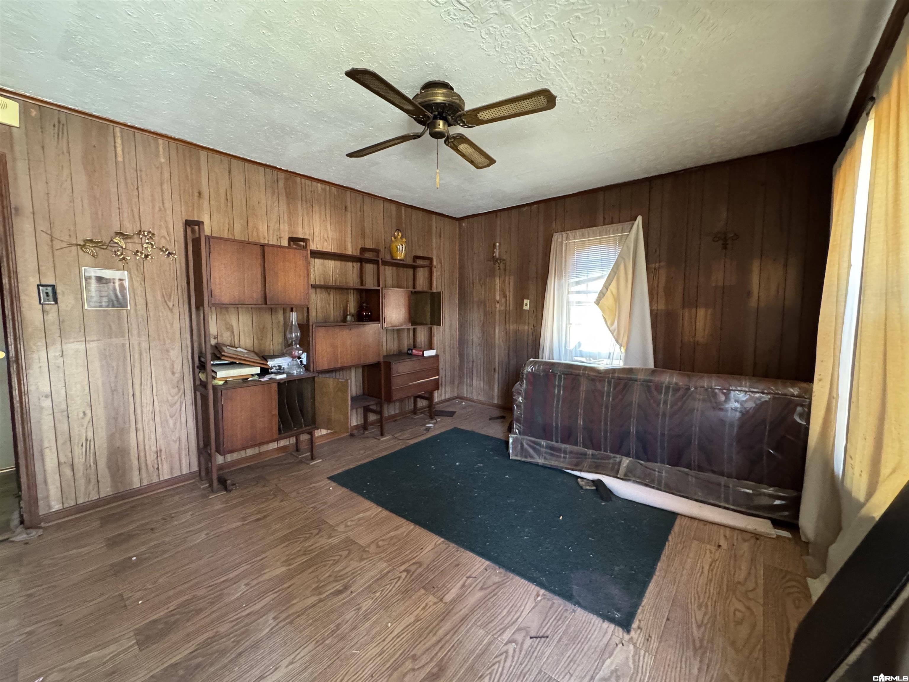 315 E Cherry Street Property Photo 8