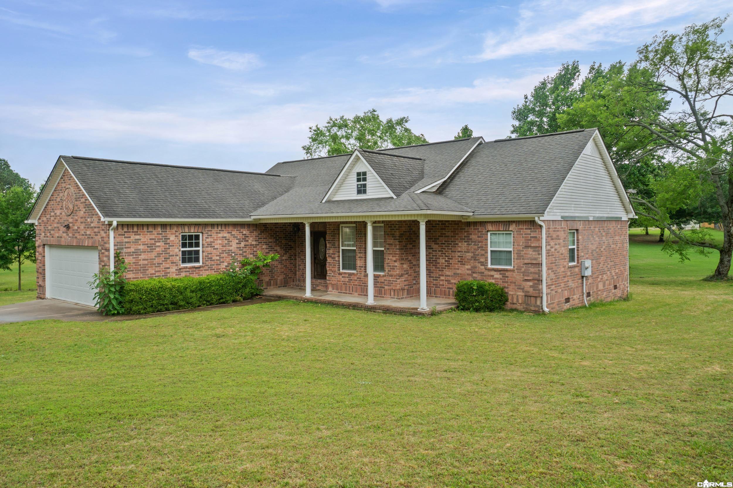 102 Ginger Court Property Photo 1