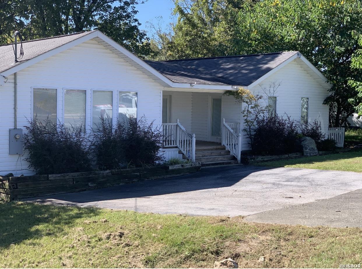 2179 AIRPORT Property Photo 1