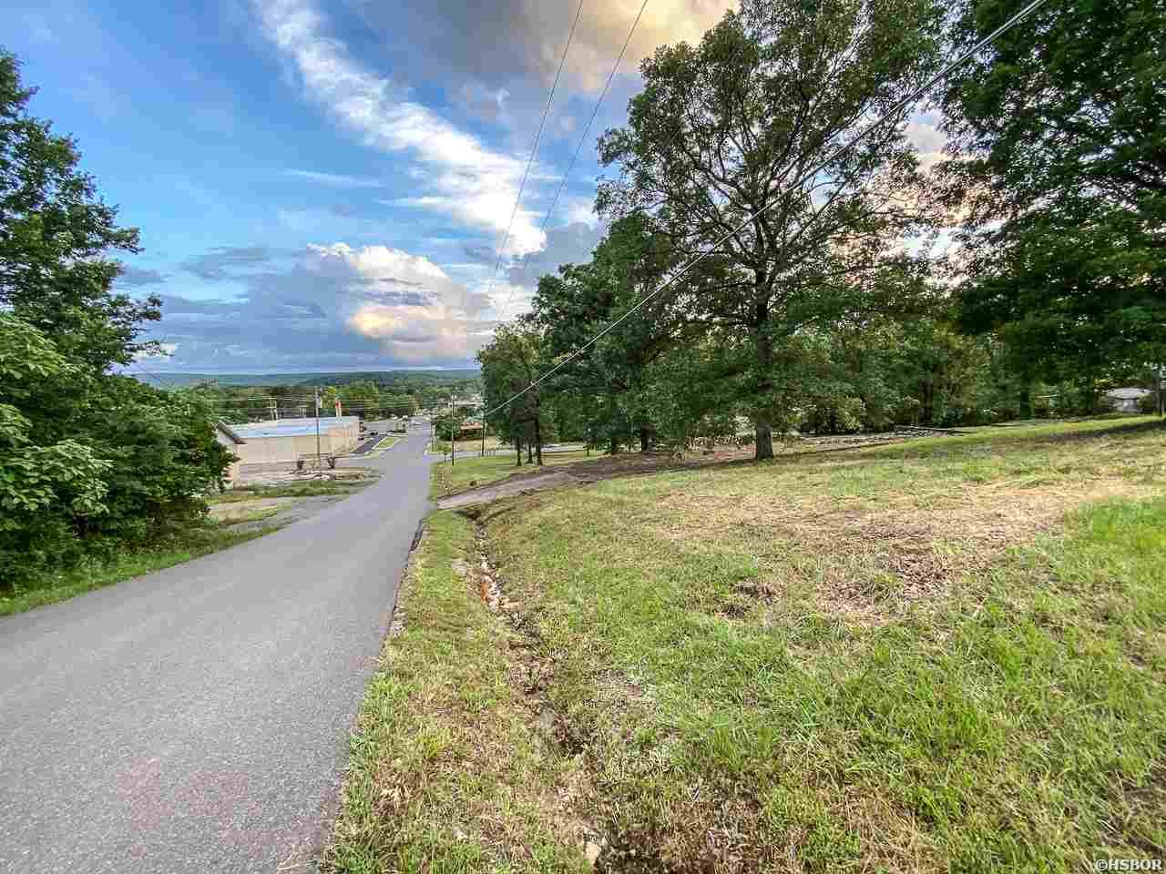 000 Amity Road Property Photo 6