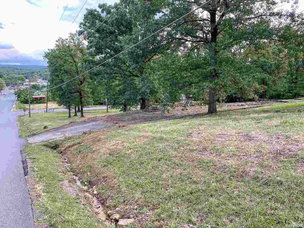 000 Amity Road Property Photo 8