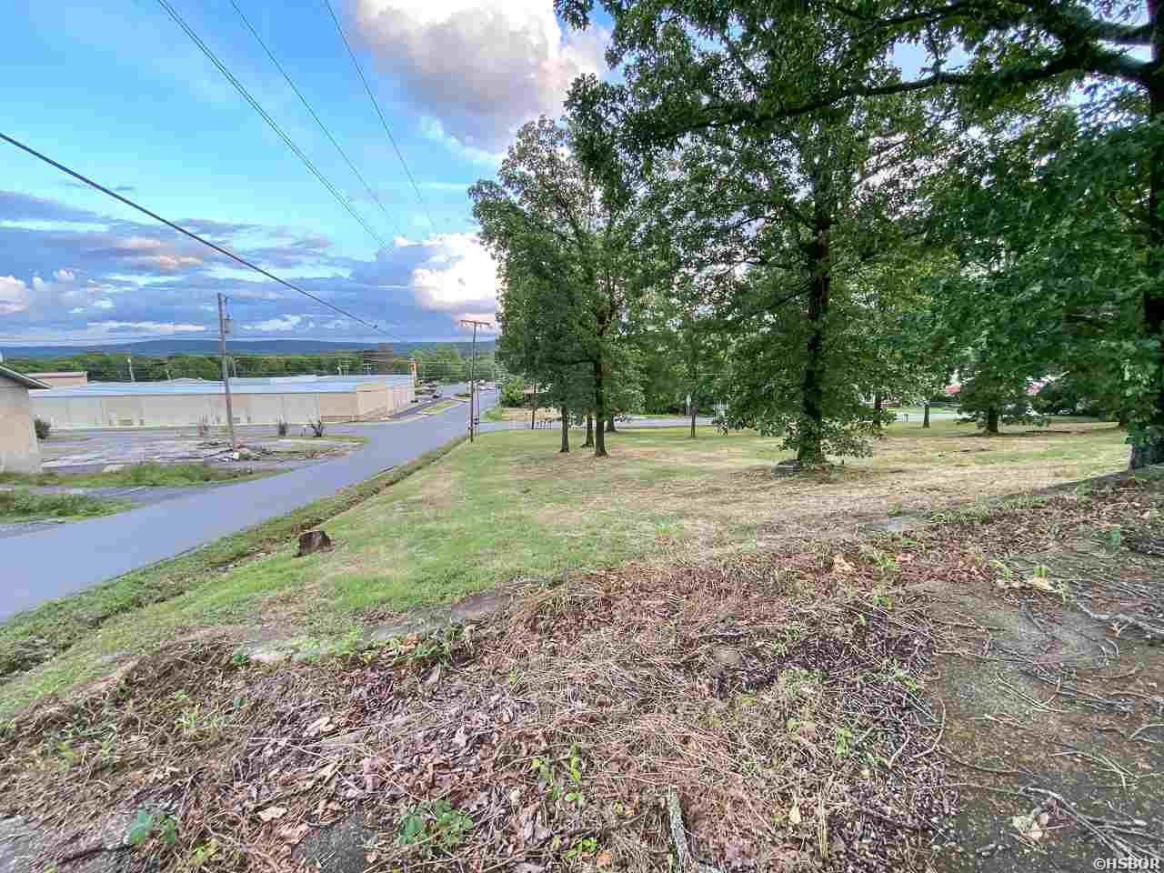 000 Amity Road Property Photo 17