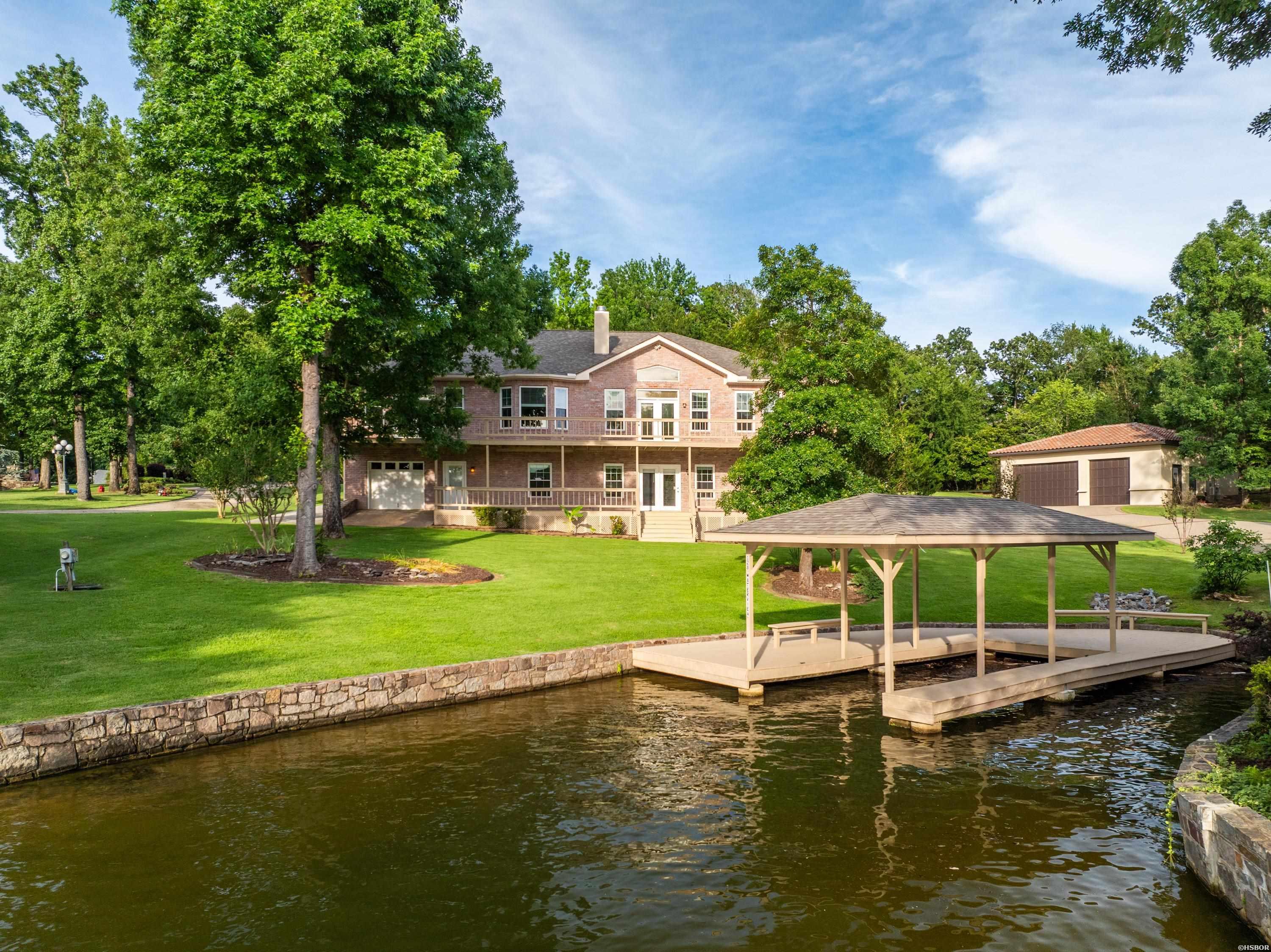128 Waterview Drive Property Photo