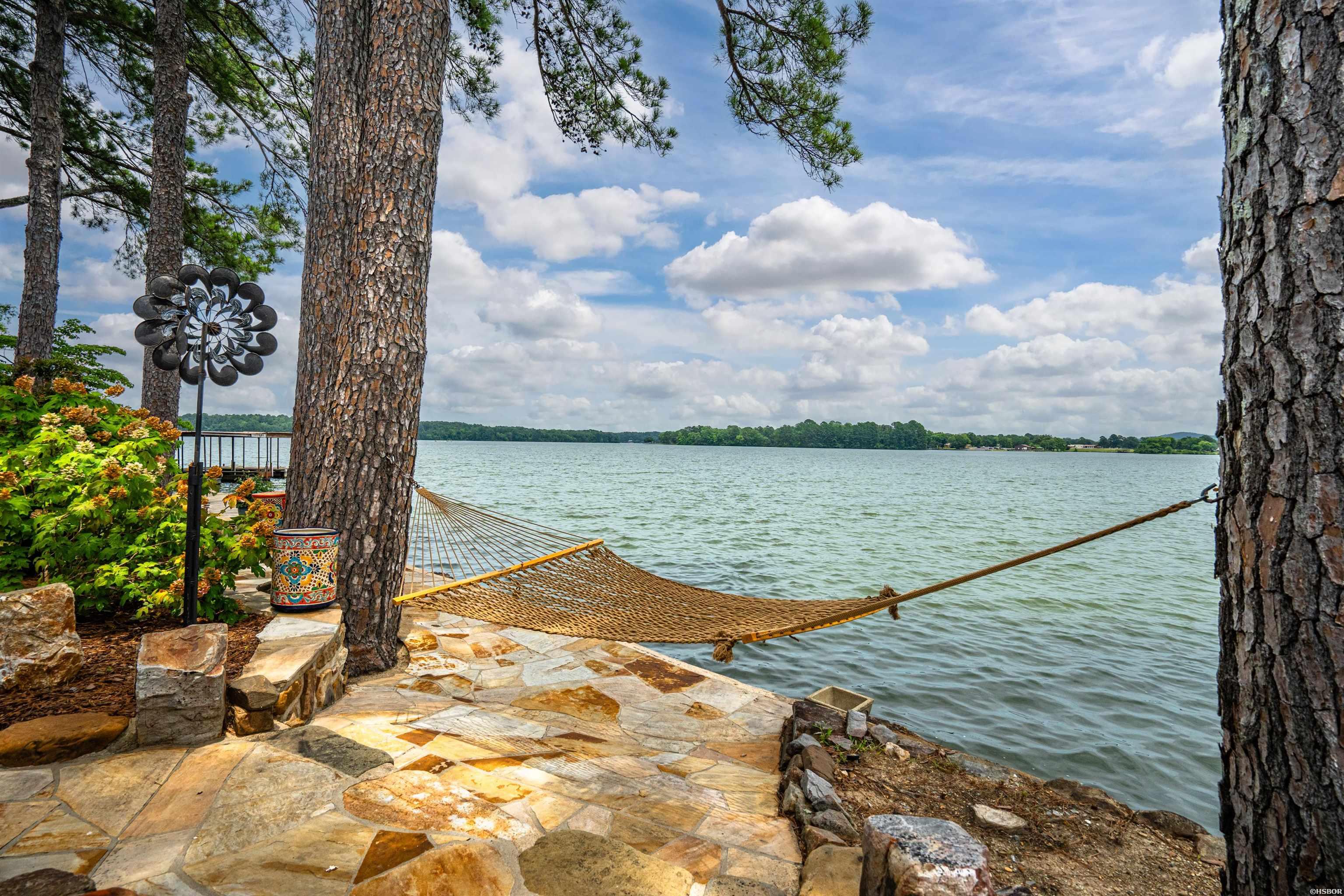 462 Caroline Acres Point Property Photo 4