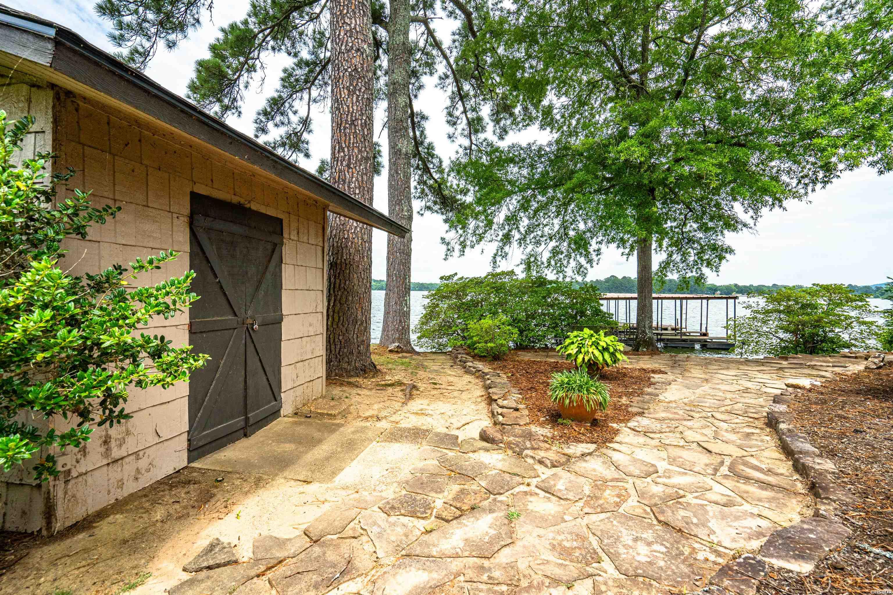 462 Caroline Acres Point Property Photo 41