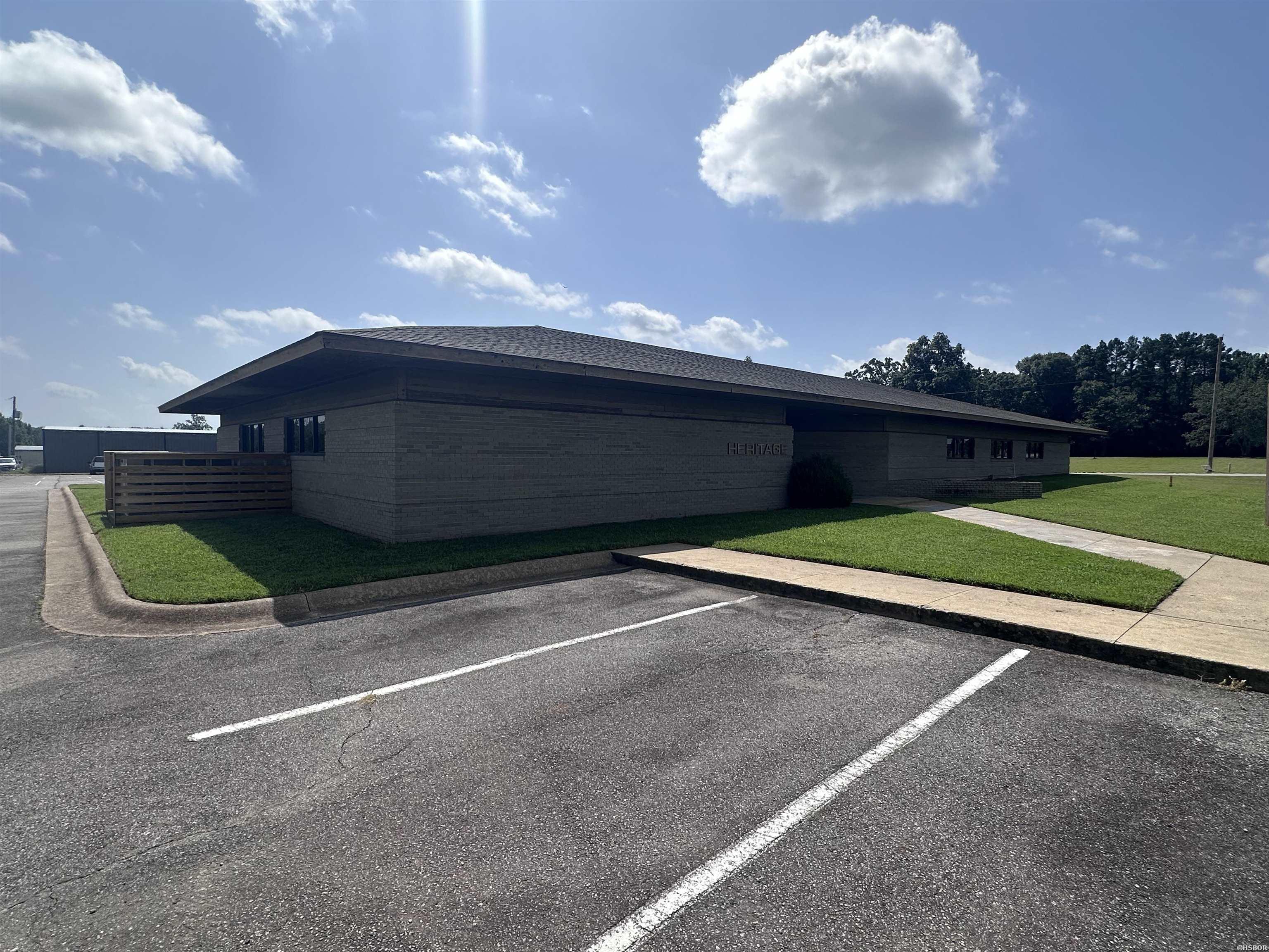 2900 S Main Street Property Photo