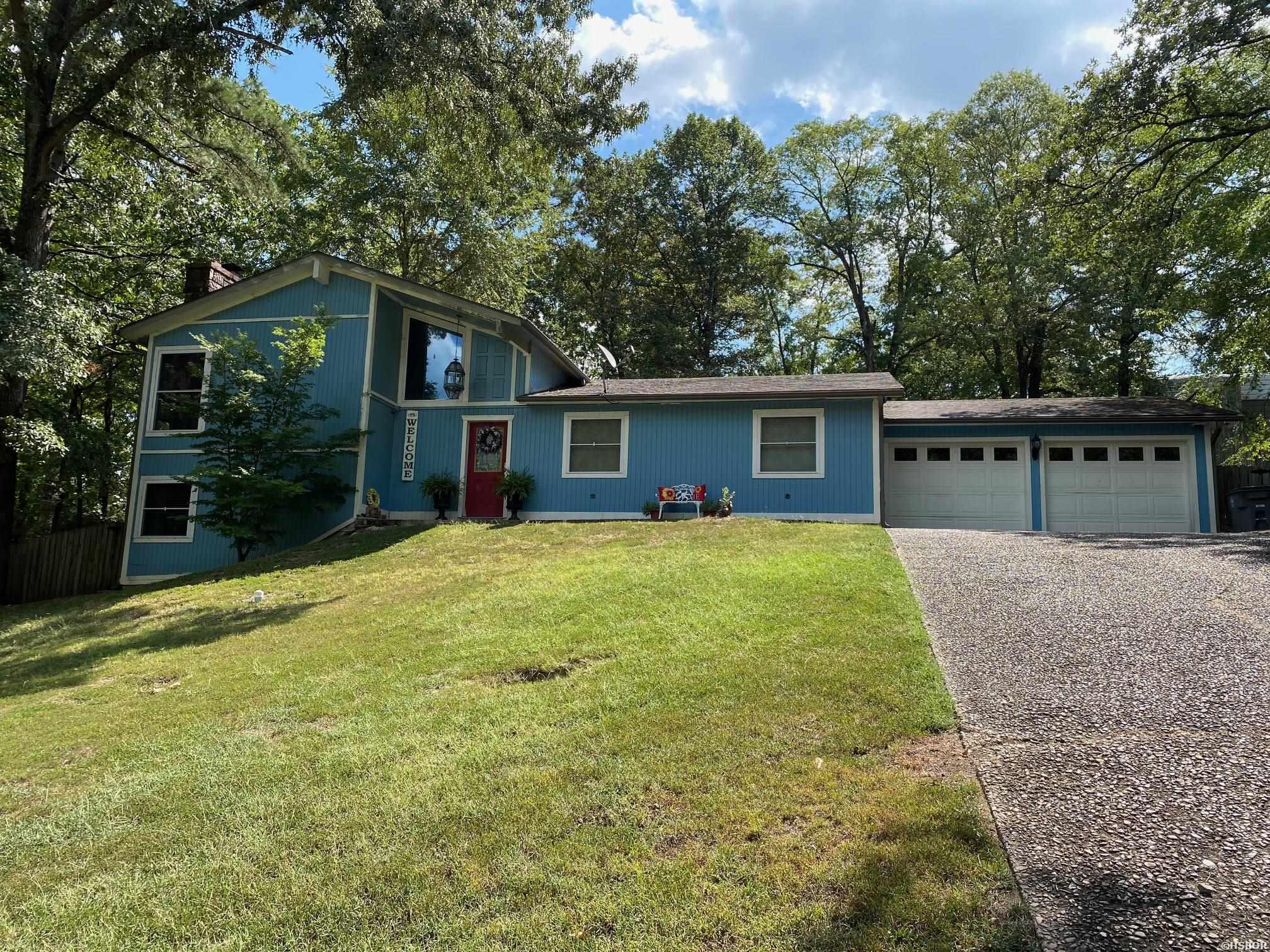 103 Hal Court Property Photo 1