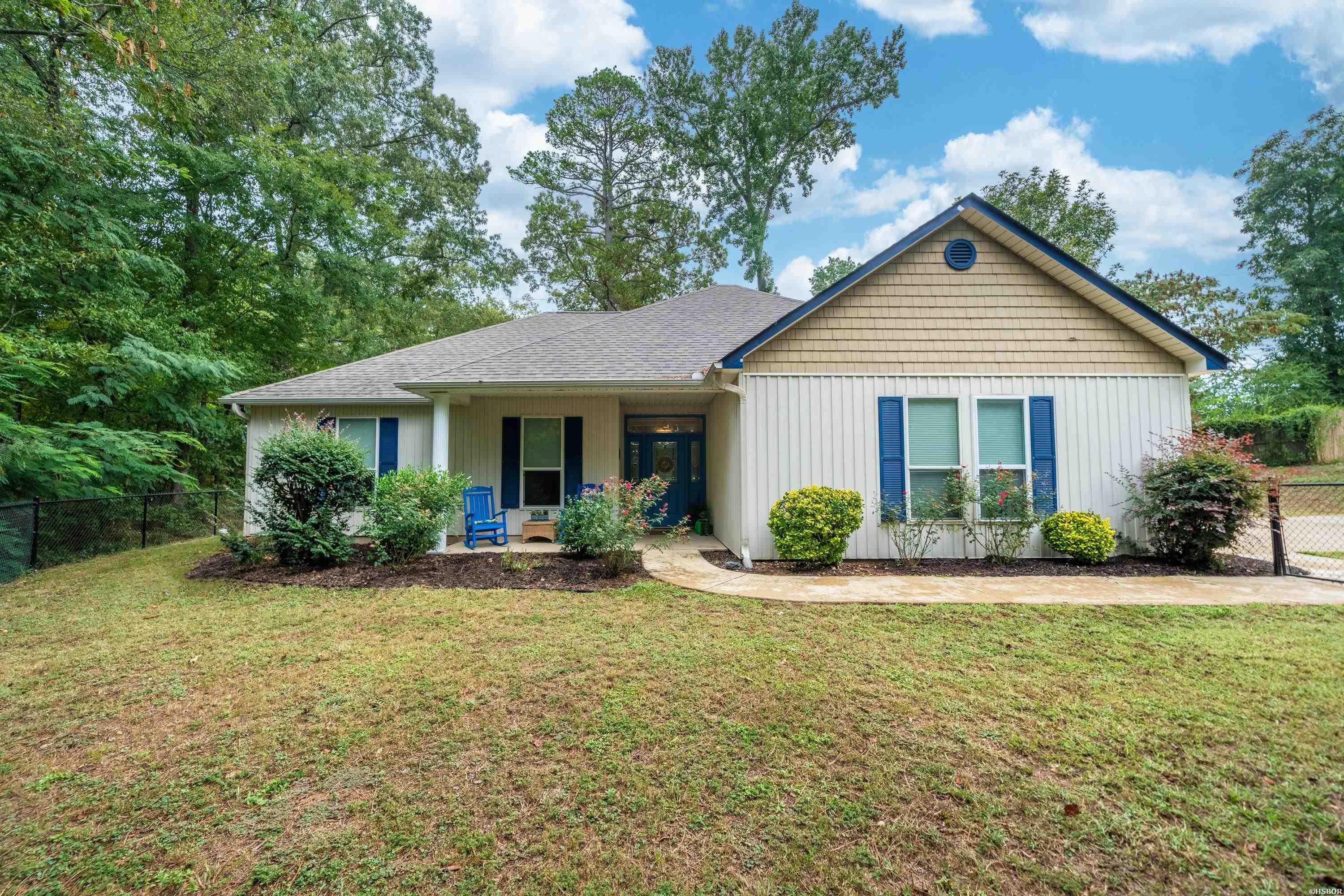 108 Secluded Court Property Photo 2
