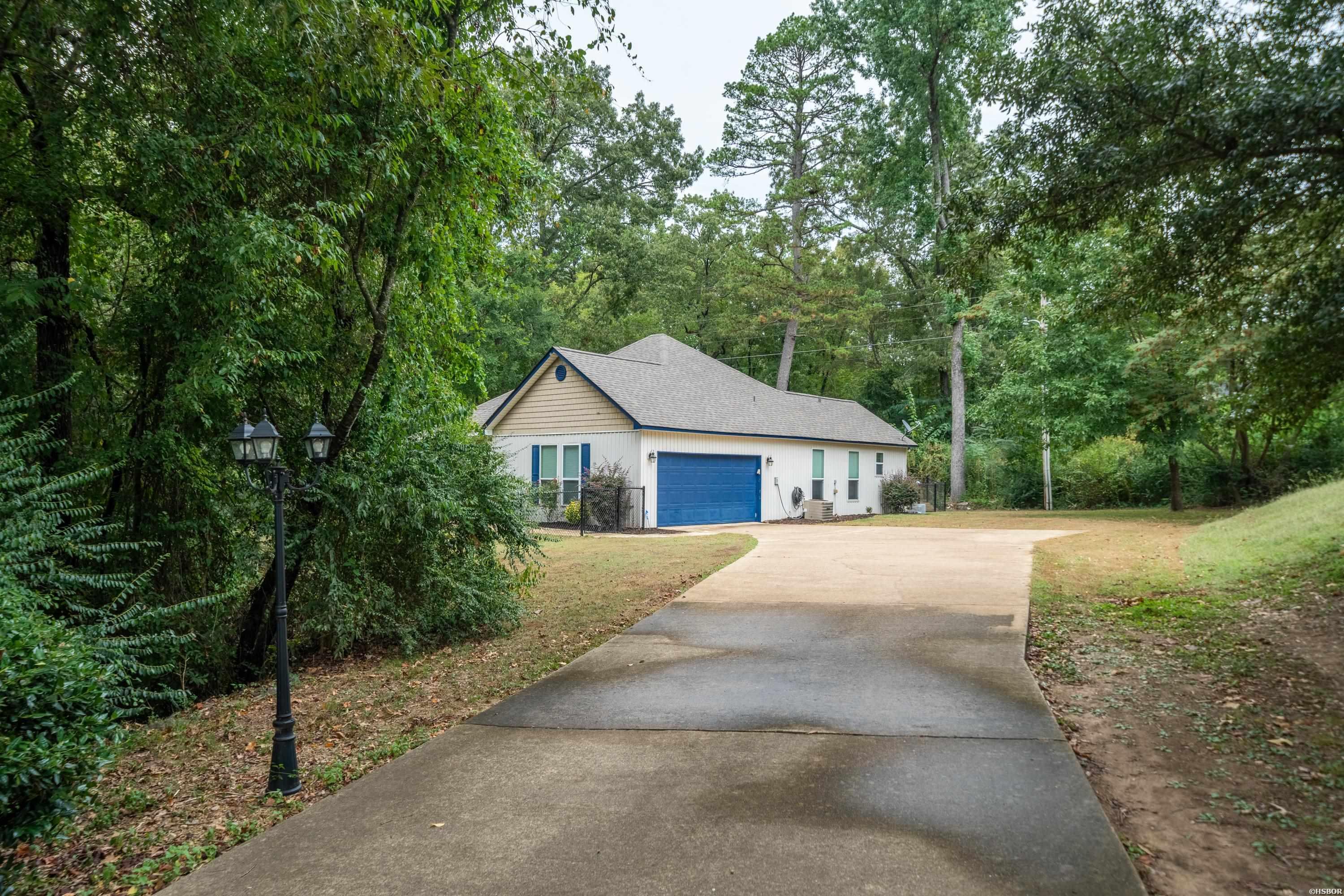 108 Secluded Court Property Photo 3