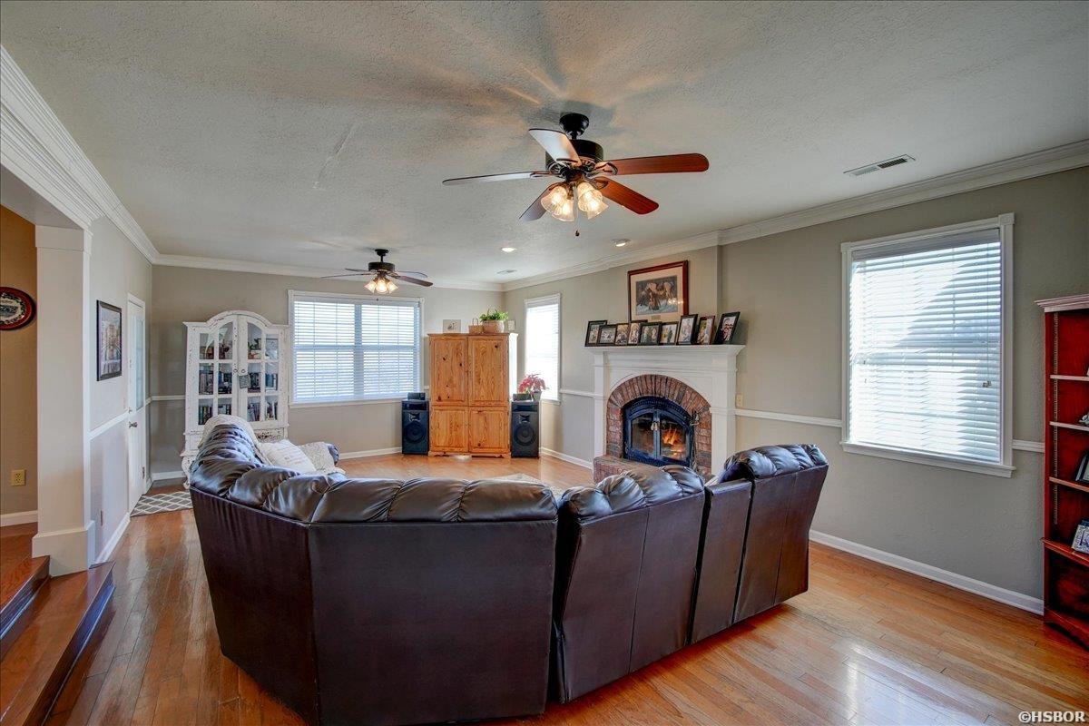 200 Maddox Bend Property Photo 9