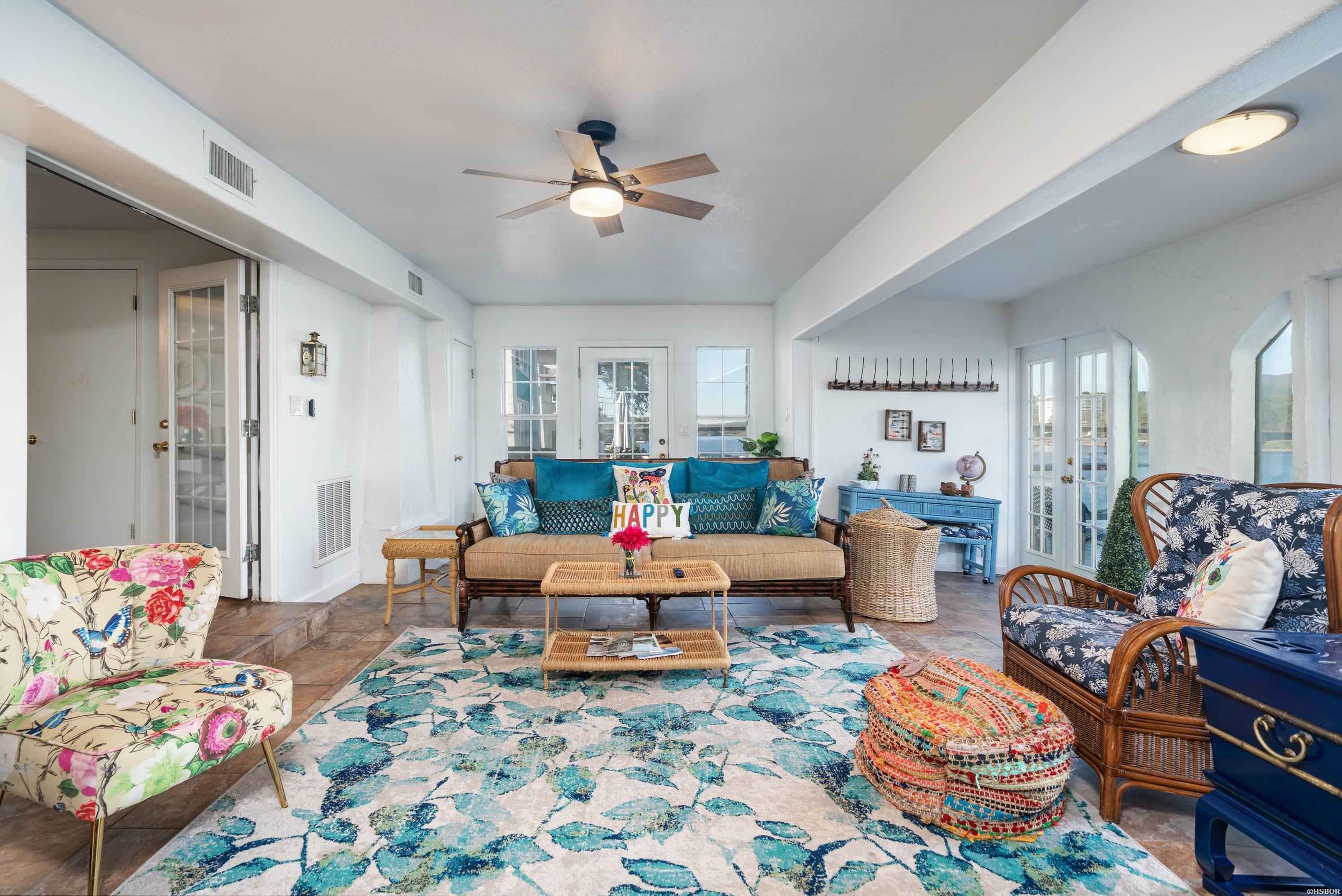 301 Kleinshore Property Photo 14