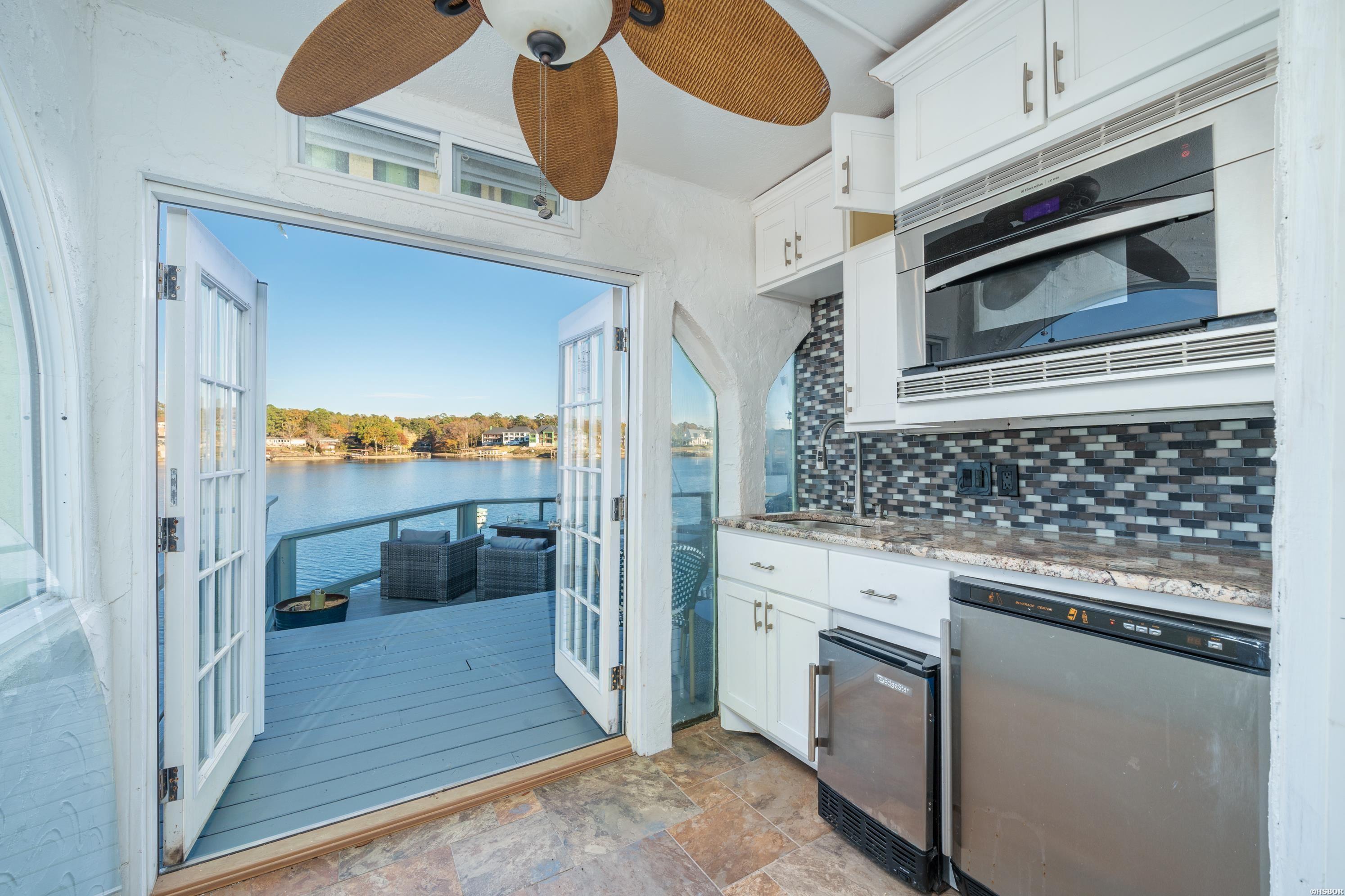 301 Kleinshore Property Photo 33