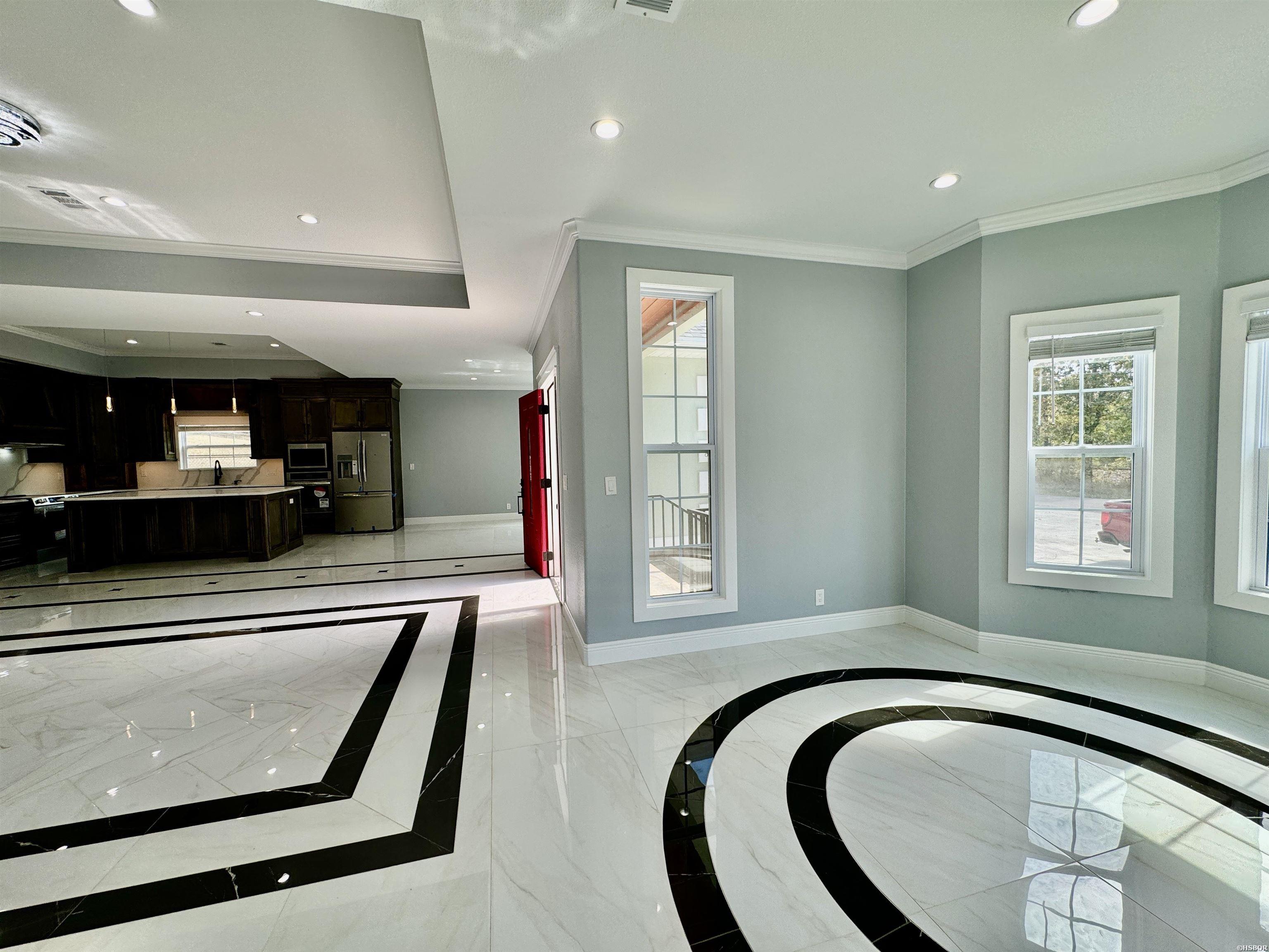 2559 Spring Street Property Photo 12