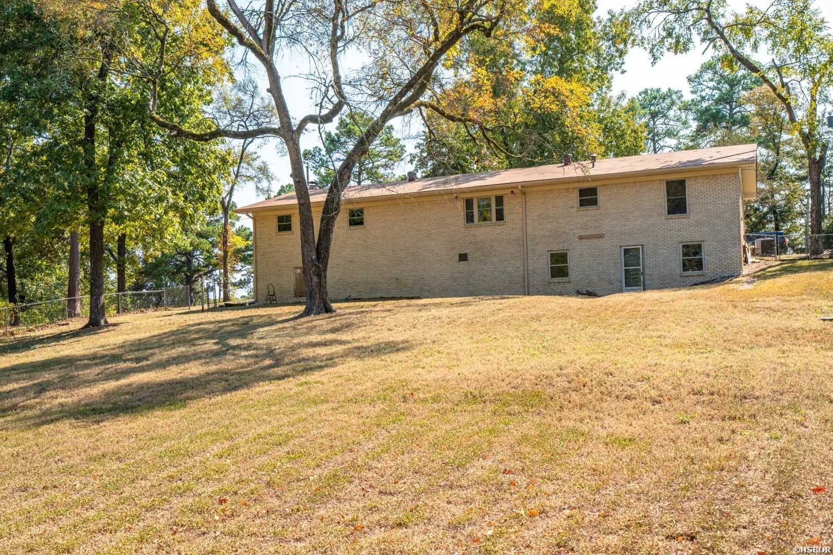 235 Echo Point Property Photo 36