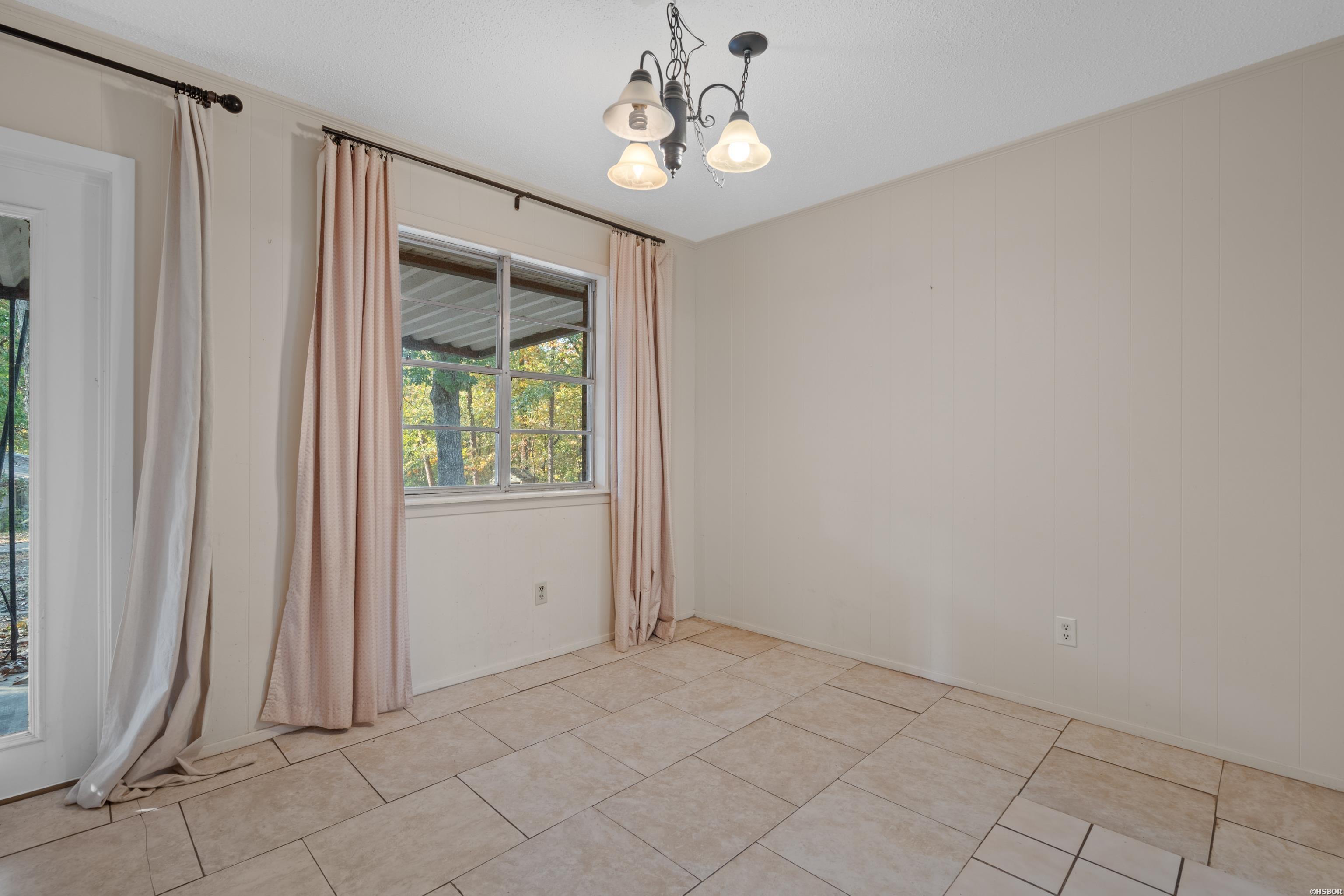234 - 236 Arrowhead Drive Property Photo 12