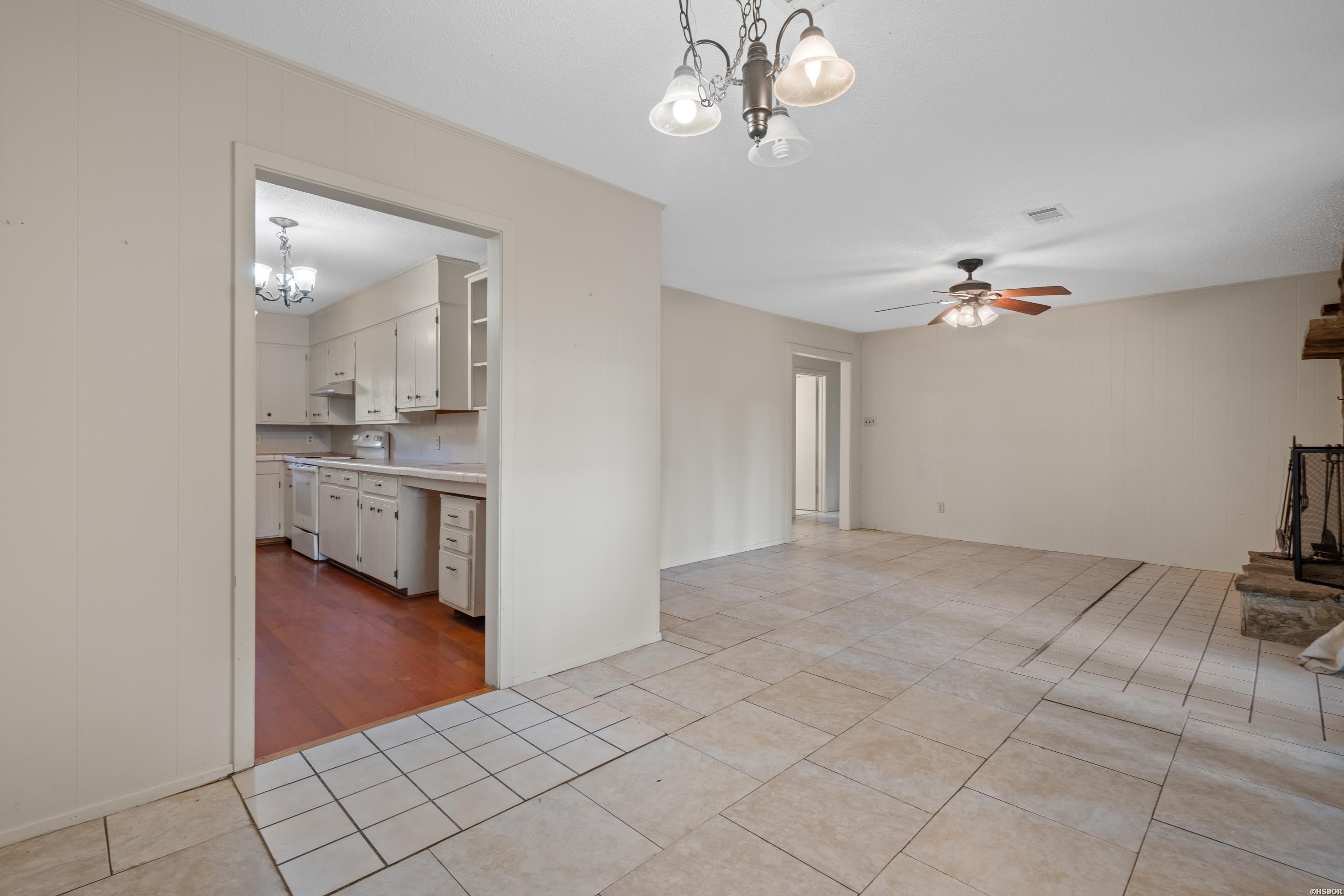 234 - 236 Arrowhead Drive Property Photo 13