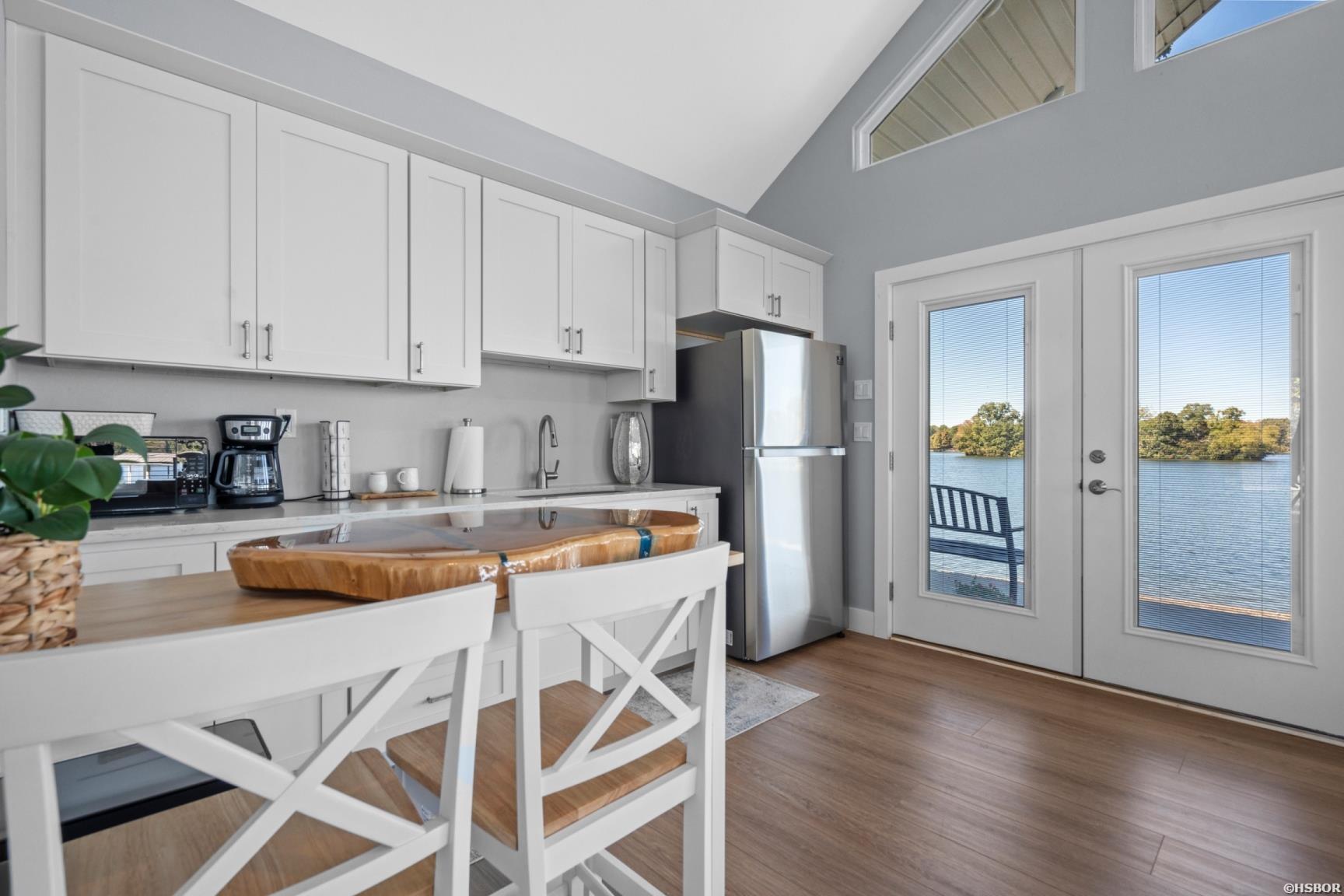 119 Windy Point Property Photo 42