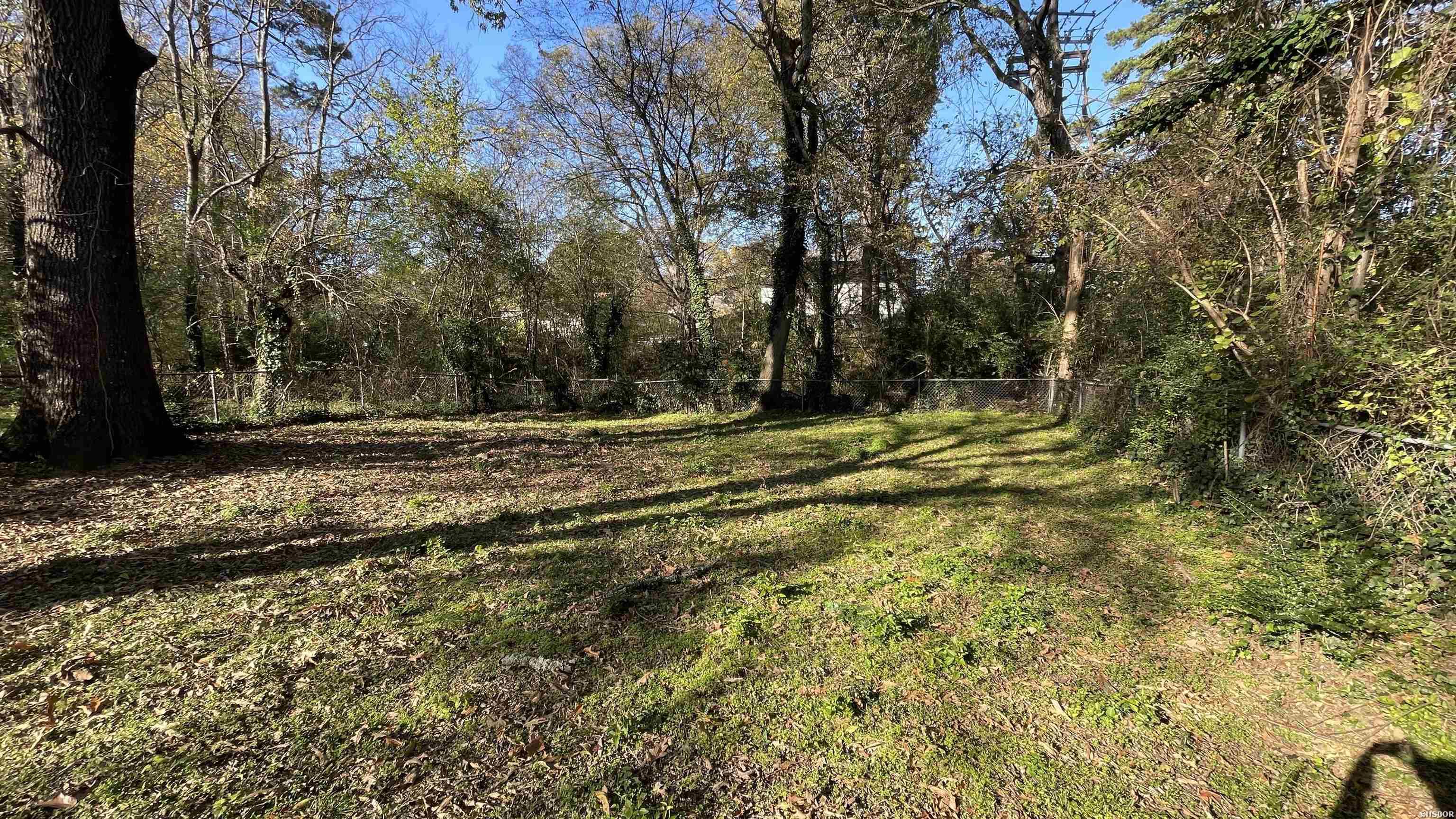 400 Woodlawn Avenue Property Photo 8
